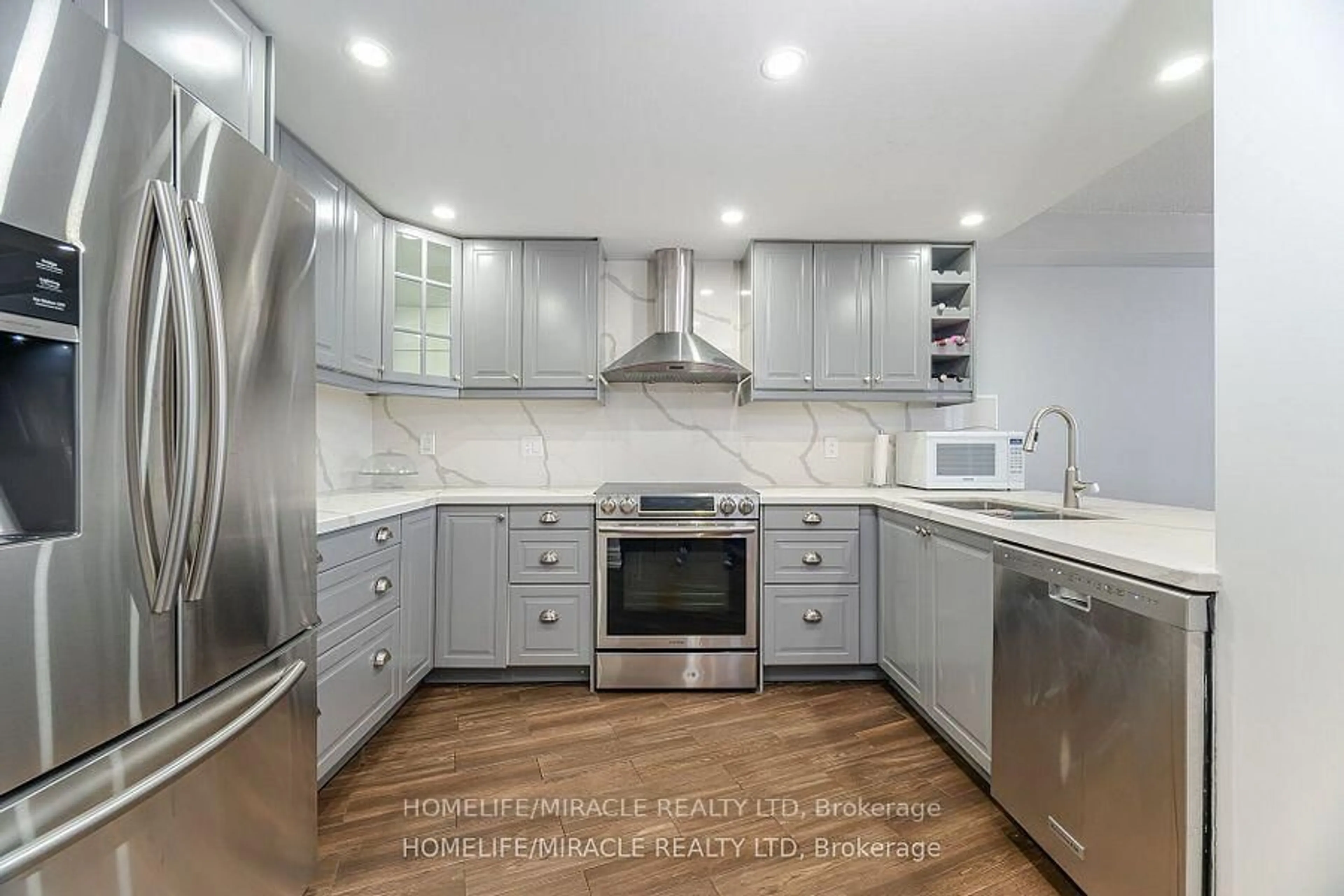 Unknown for 234 Albion Rd #1408, Toronto Ontario M9W 6A5
