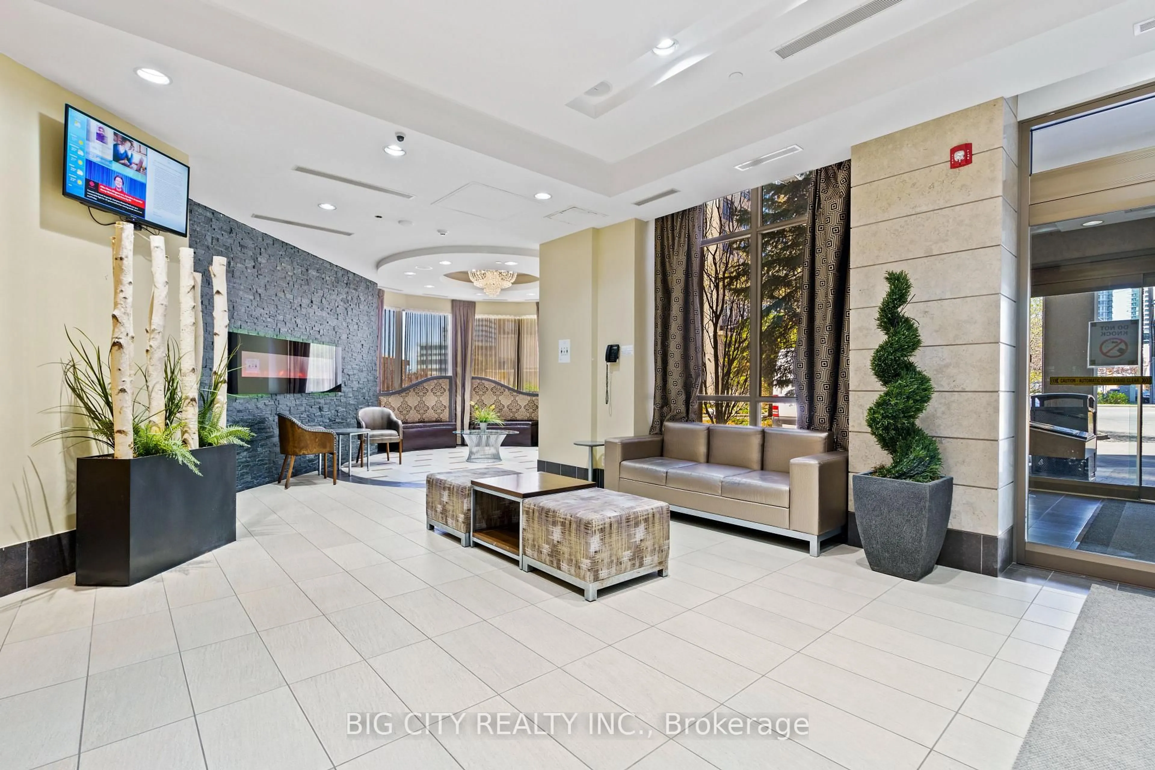 Lobby for 310 Burnhamthorpe Rd #2701, Mississauga Ontario L5B 4P9