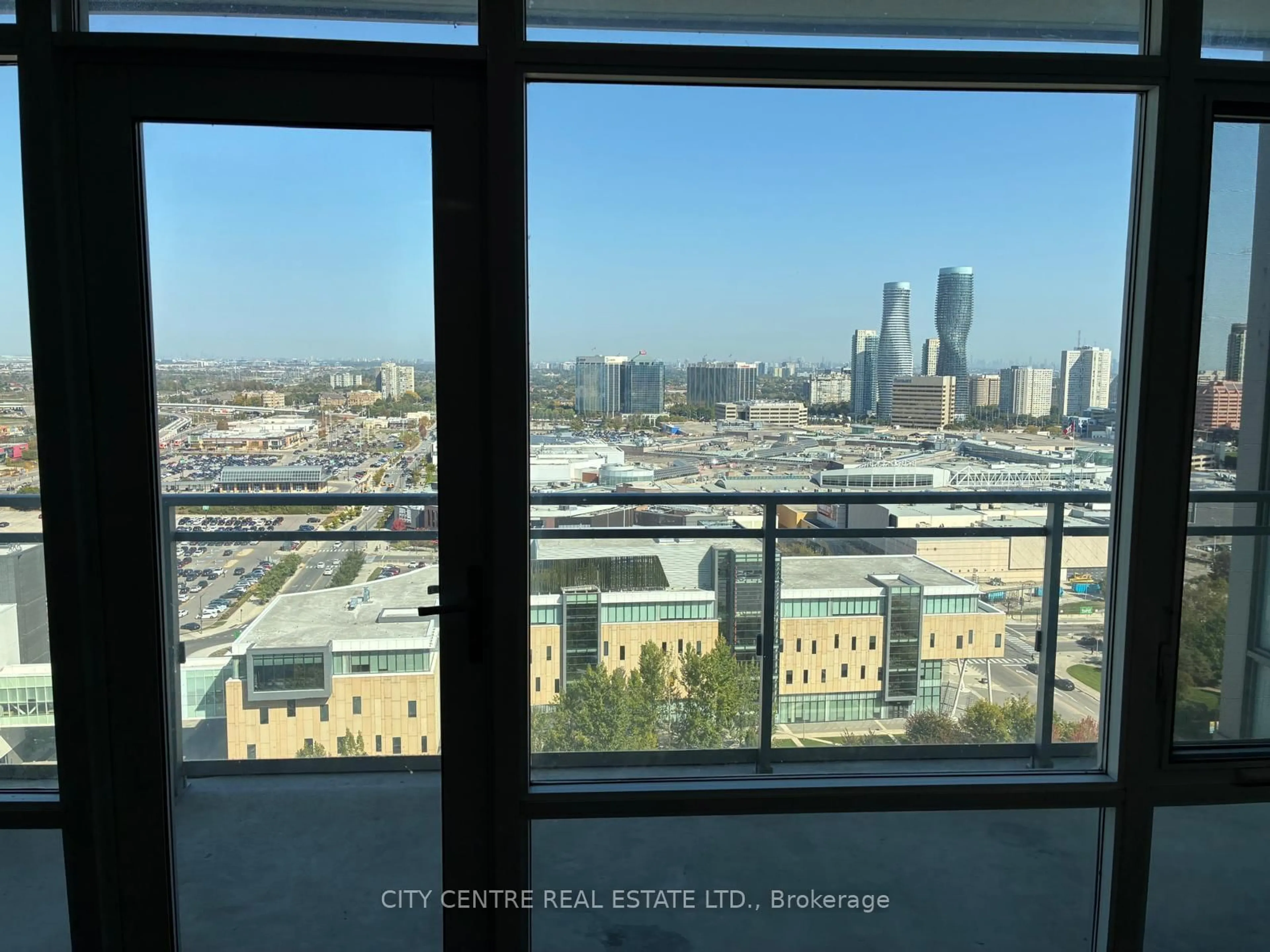 A pic of a room for 360 Square One Dr #1901, Mississauga Ontario L5B 0G7