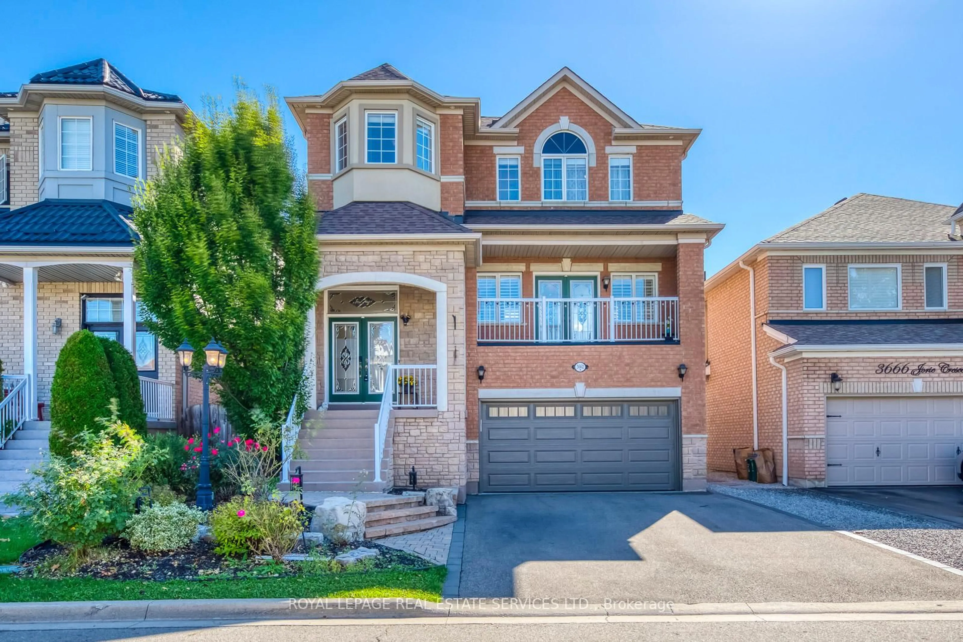 Home with brick exterior material, street for 3662 Jorie Cres, Mississauga Ontario L5M 7G8