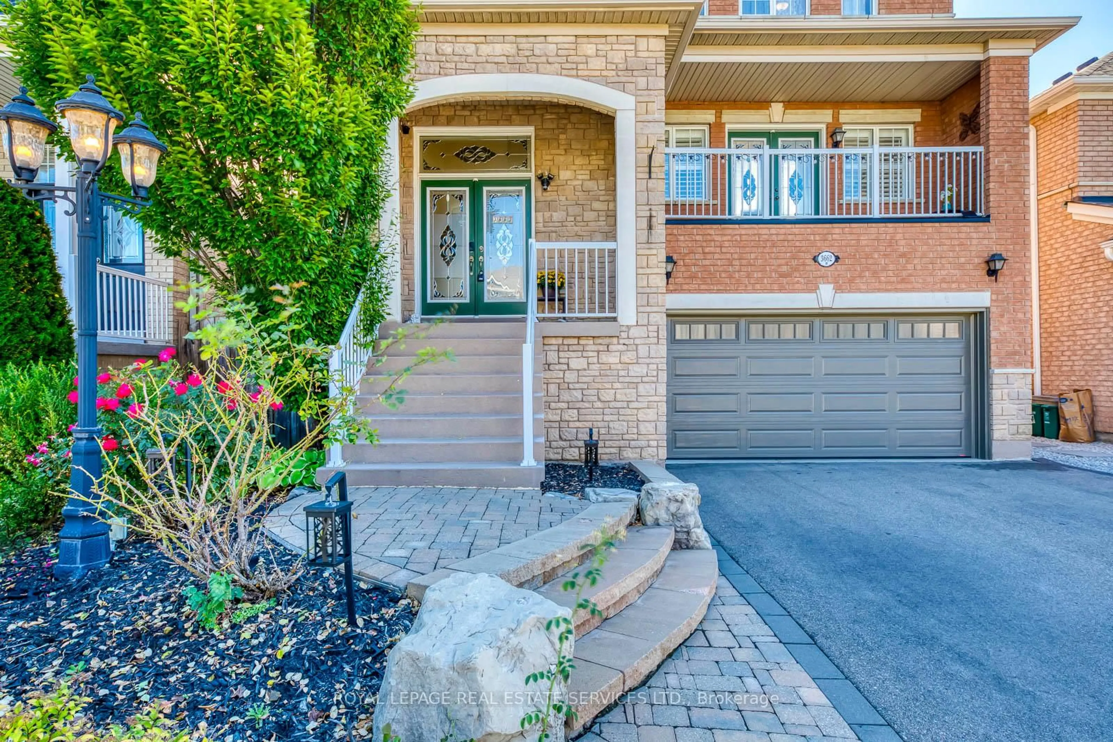 Home with brick exterior material, street for 3662 Jorie Cres, Mississauga Ontario L5M 7G8