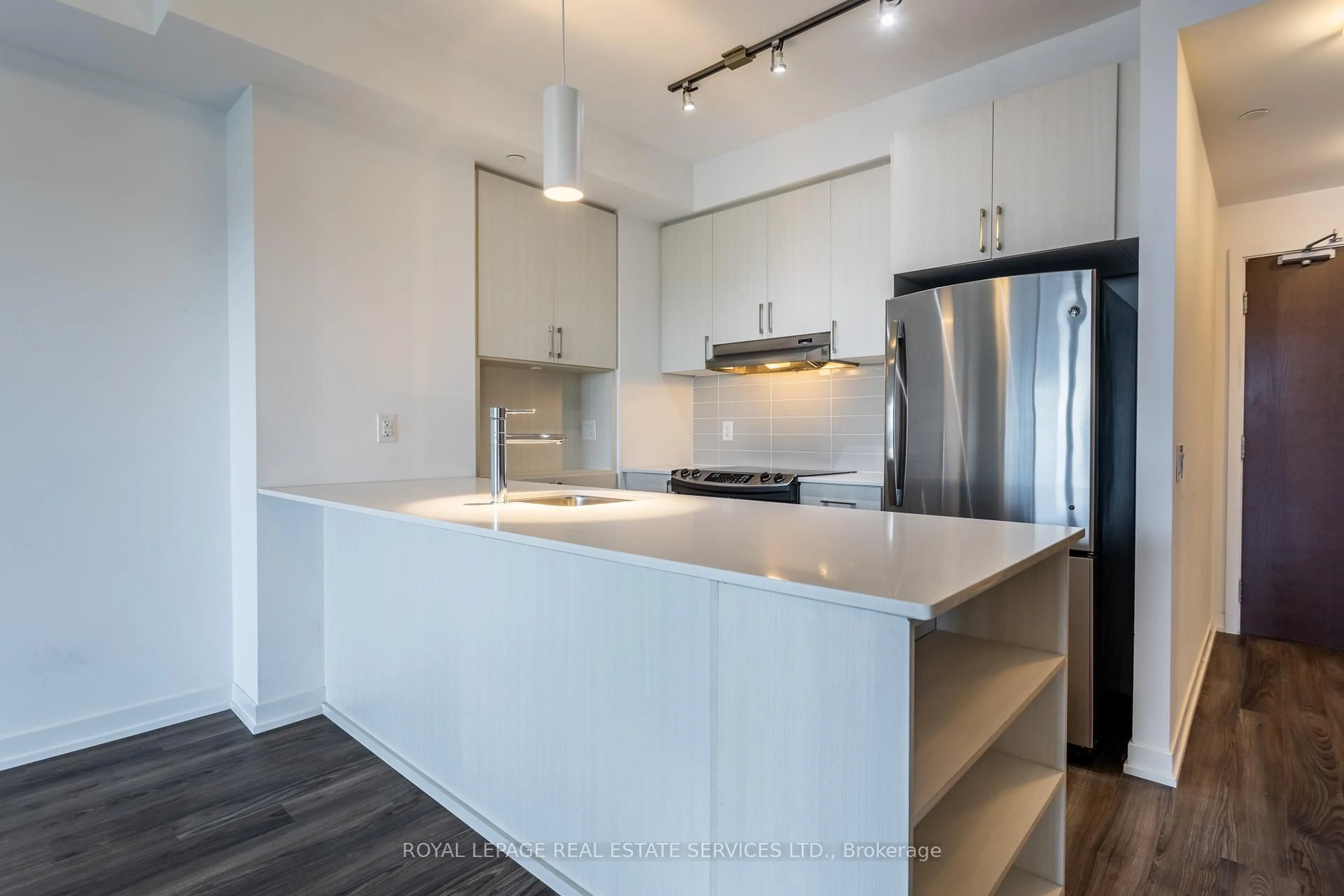 Open concept kitchen, unknown for 2560 Eglinton Ave #1507, Mississauga Ontario L5M 0Y3