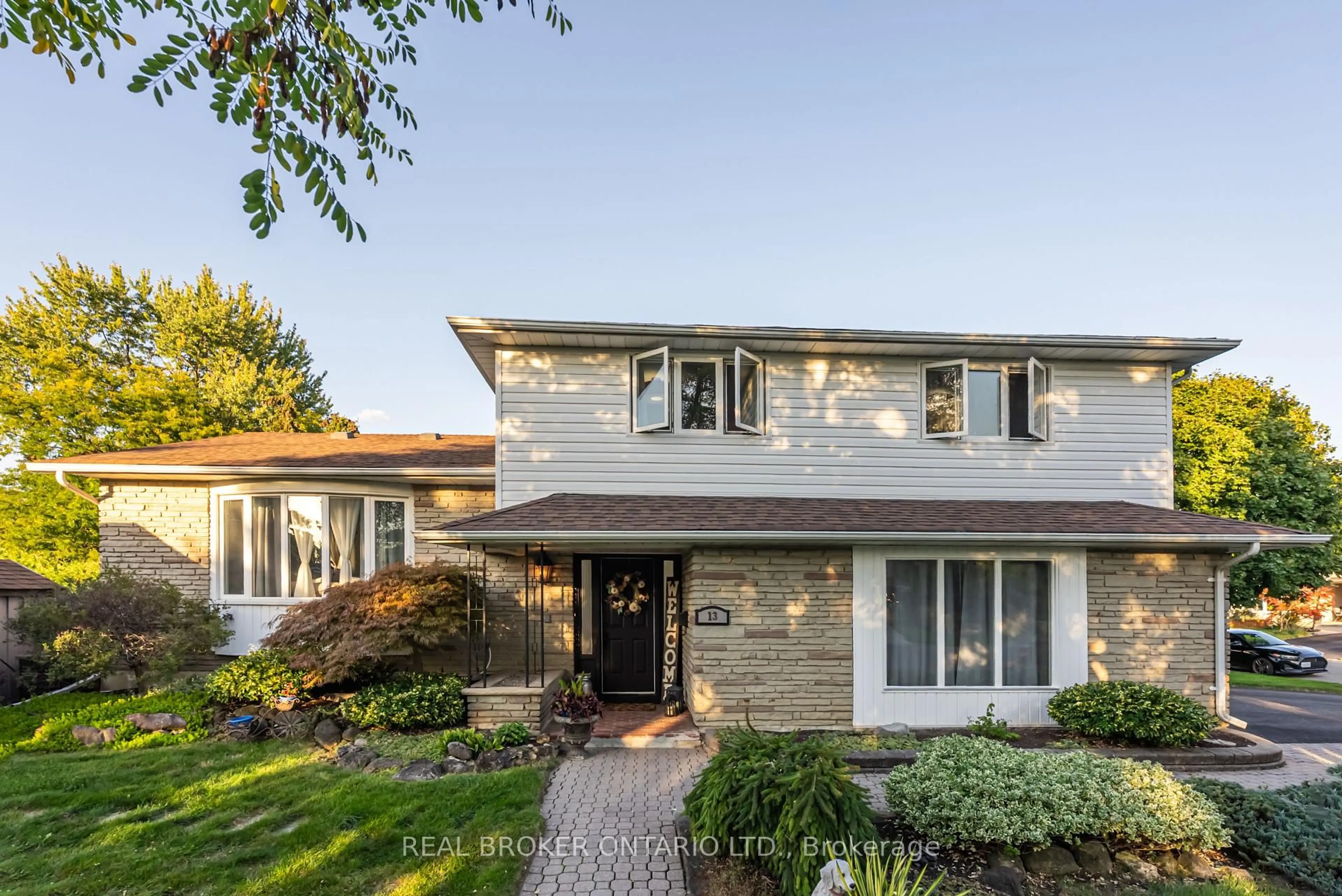 Home with brick exterior material, street for 13 Pine Tree Cres, Brampton Ontario L6W 1C7