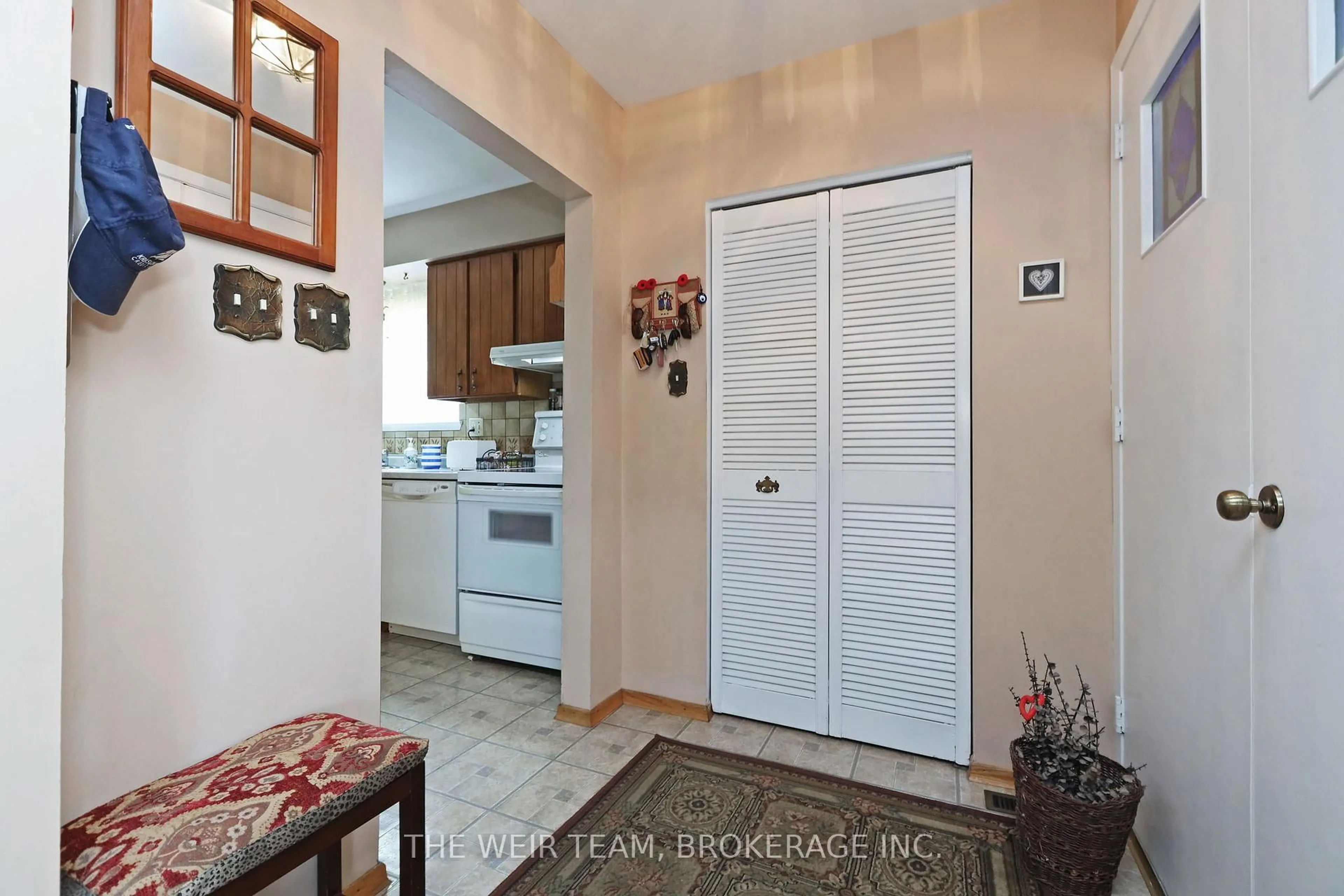 Unknown for 1577 Otterby Rd, Mississauga Ontario L4X 1W8
