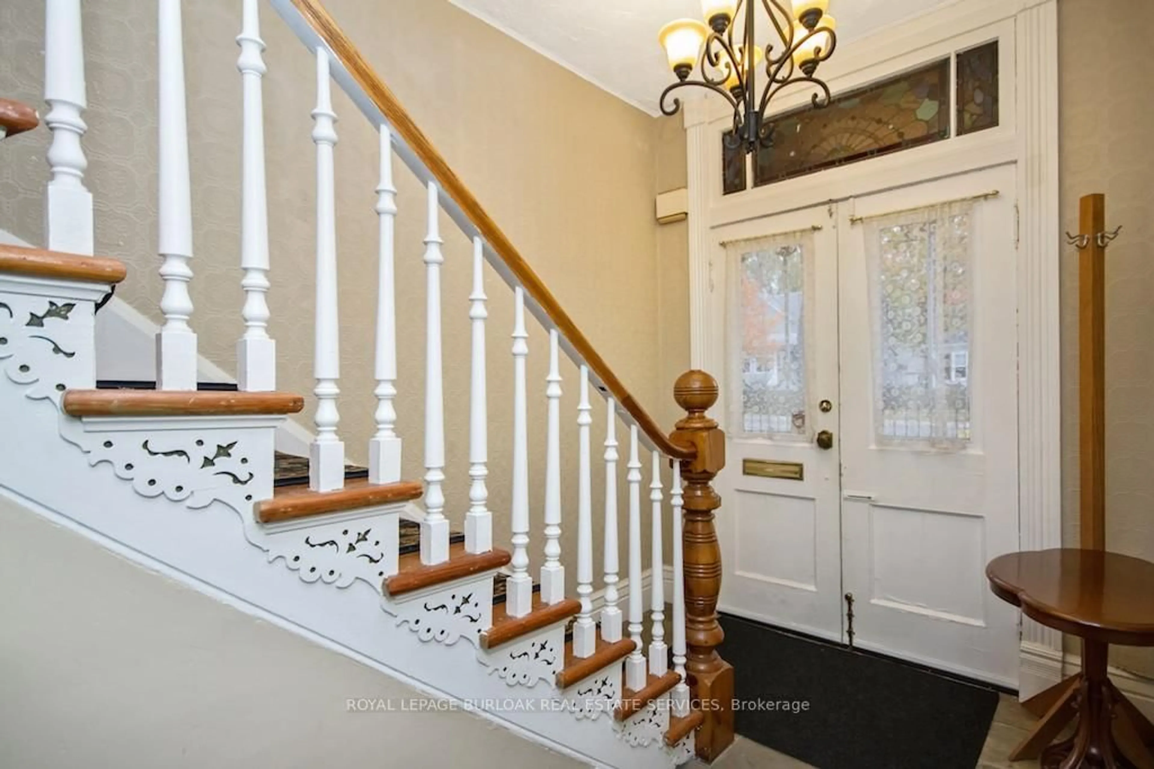Unknown for 470 Nelson Ave, Burlington Ontario L7S 1N5