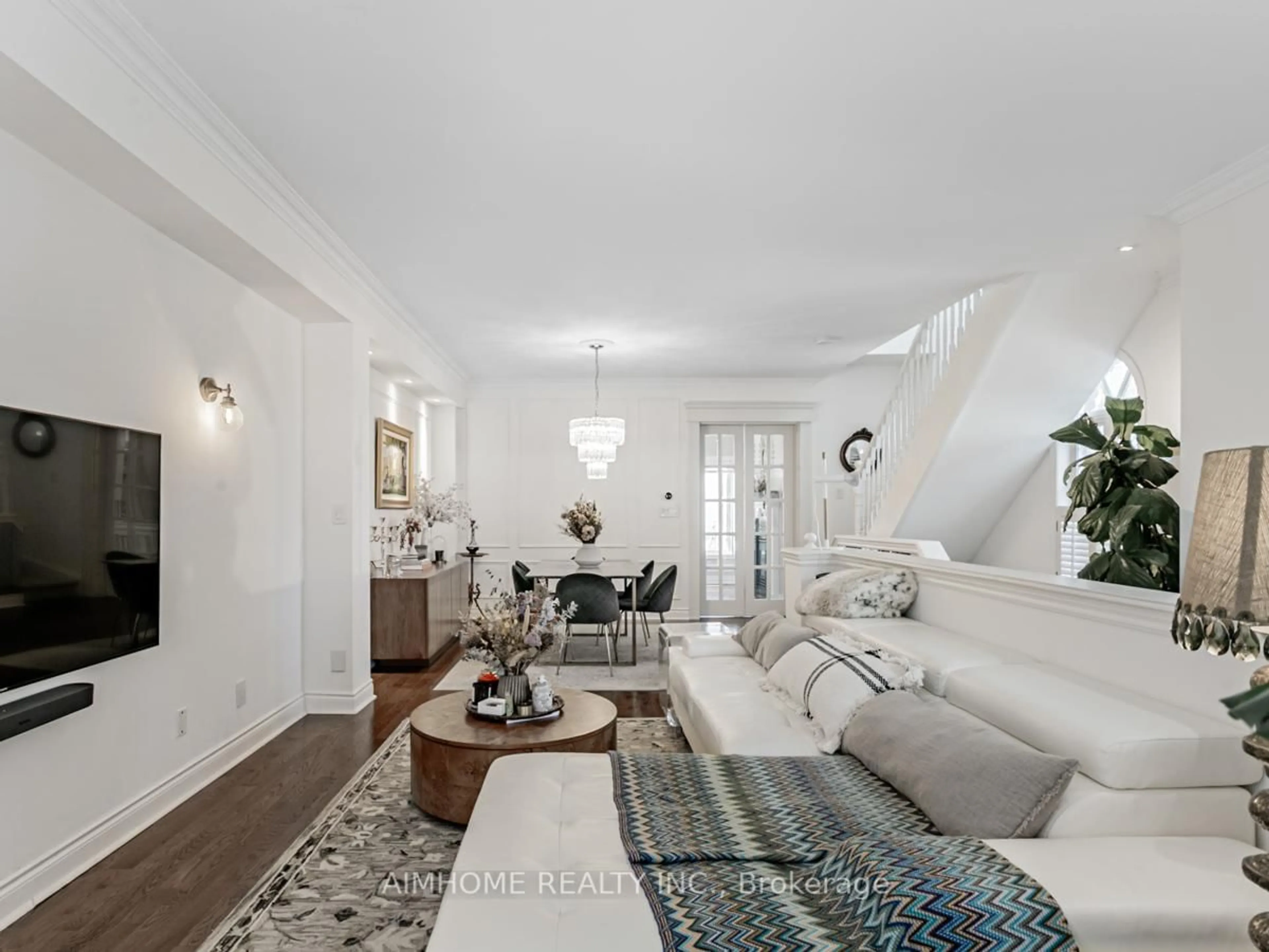 Living room with furniture, unknown for 2 Brownstone Lane, Toronto Ontario M8X 2Z6