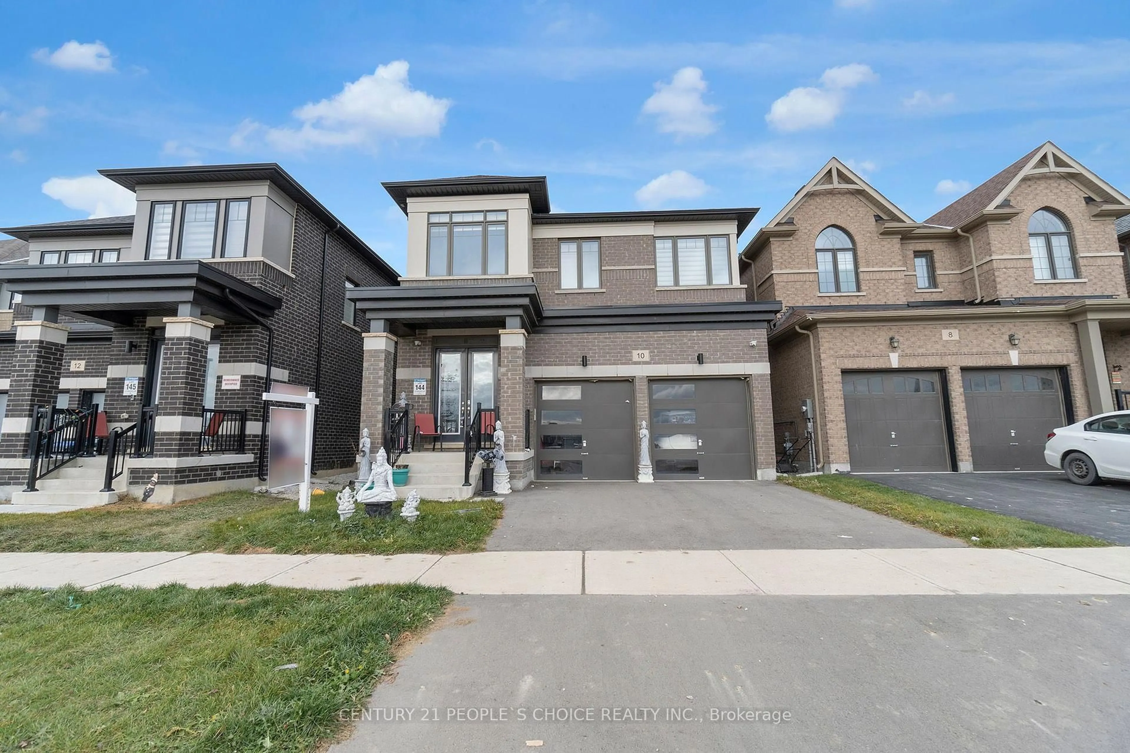 Home with brick exterior material, street for 10 Tweedhill Ave, Caledon Ontario L7C 4K5