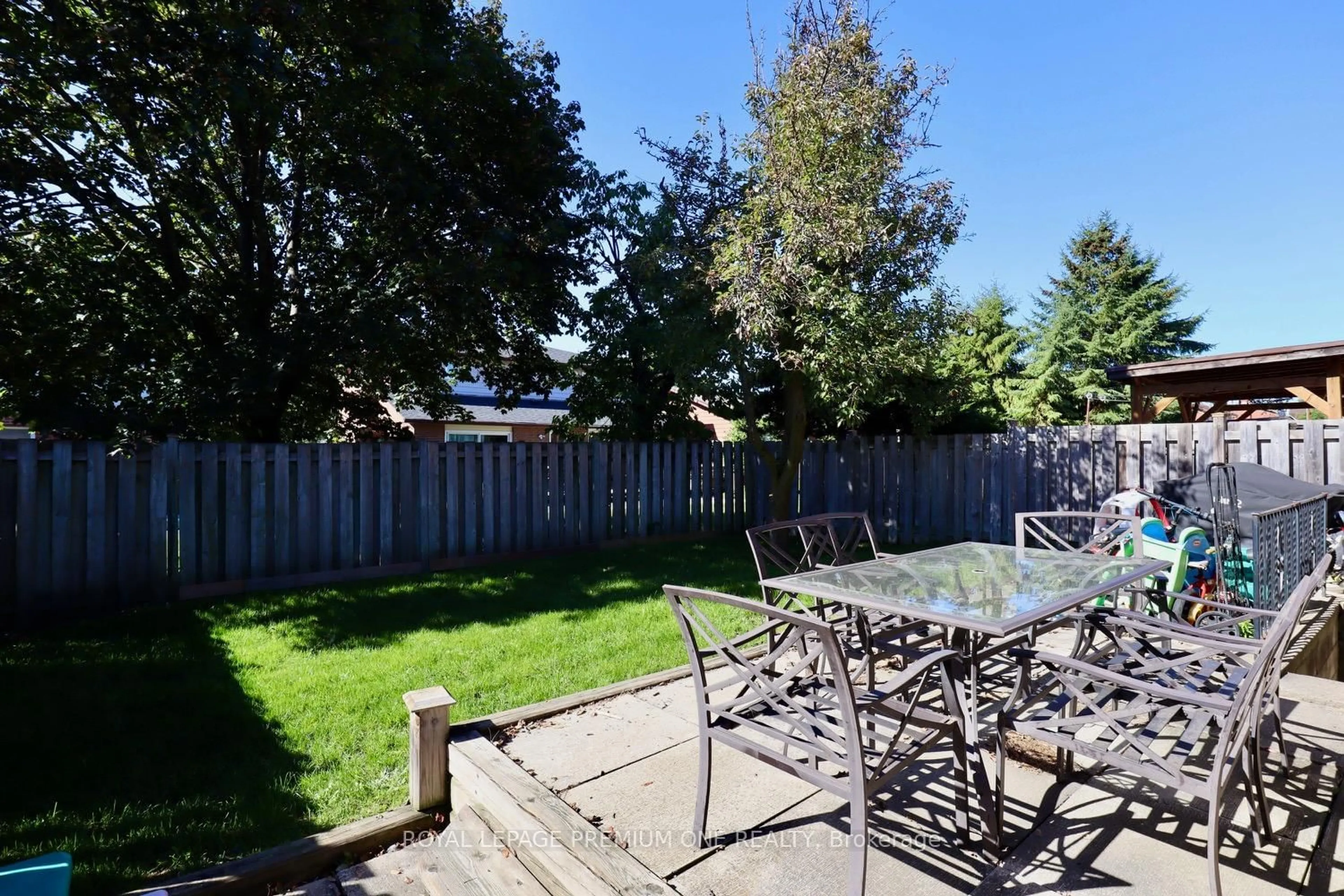 Patio, street for 26 Royal Salisbury Way, Brampton Ontario L6V 3J6