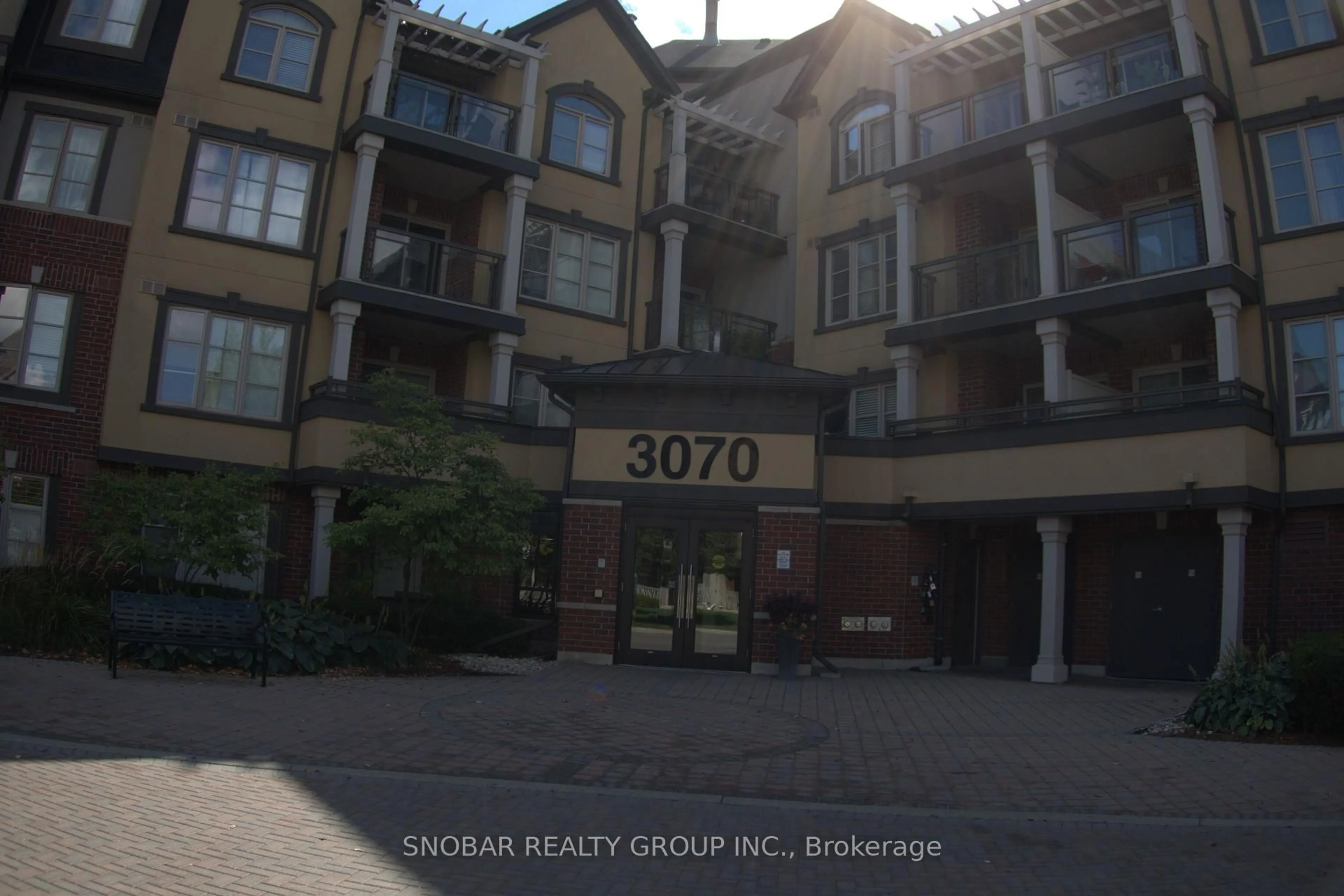 Blurry image for 3070 Rotary Way #113, Burlington Ontario L7M 0H1
