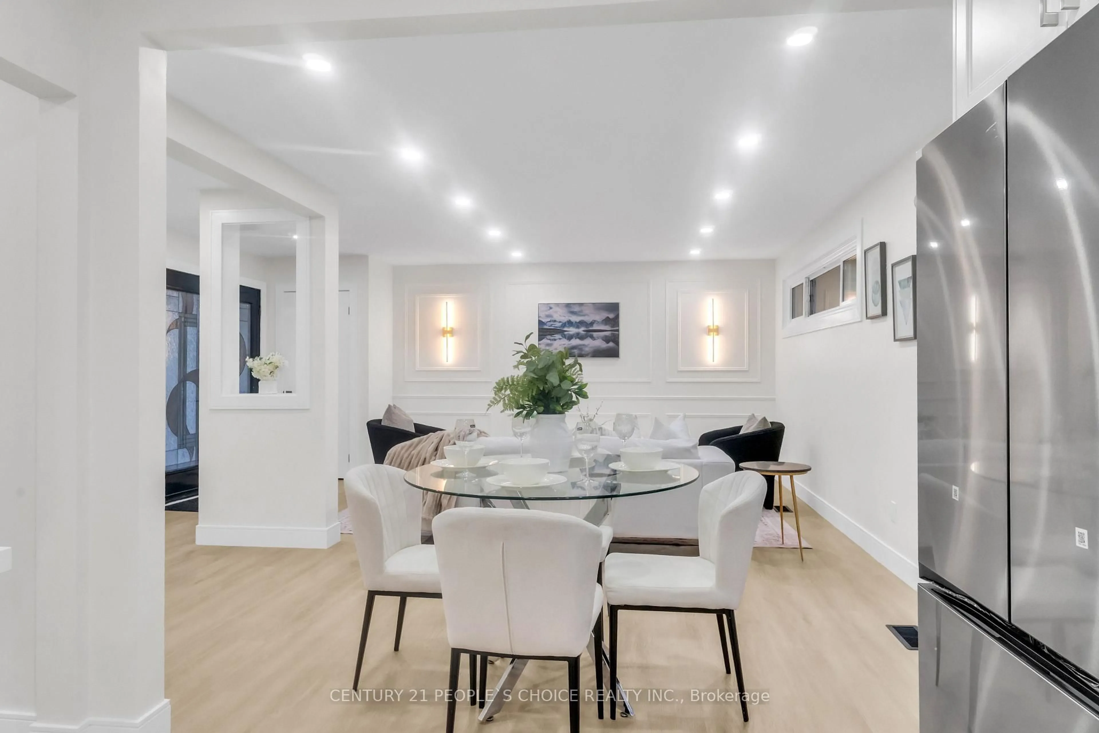 Dining room, unknown for 265 Avondale Blvd, Brampton Ontario L6T 1J3