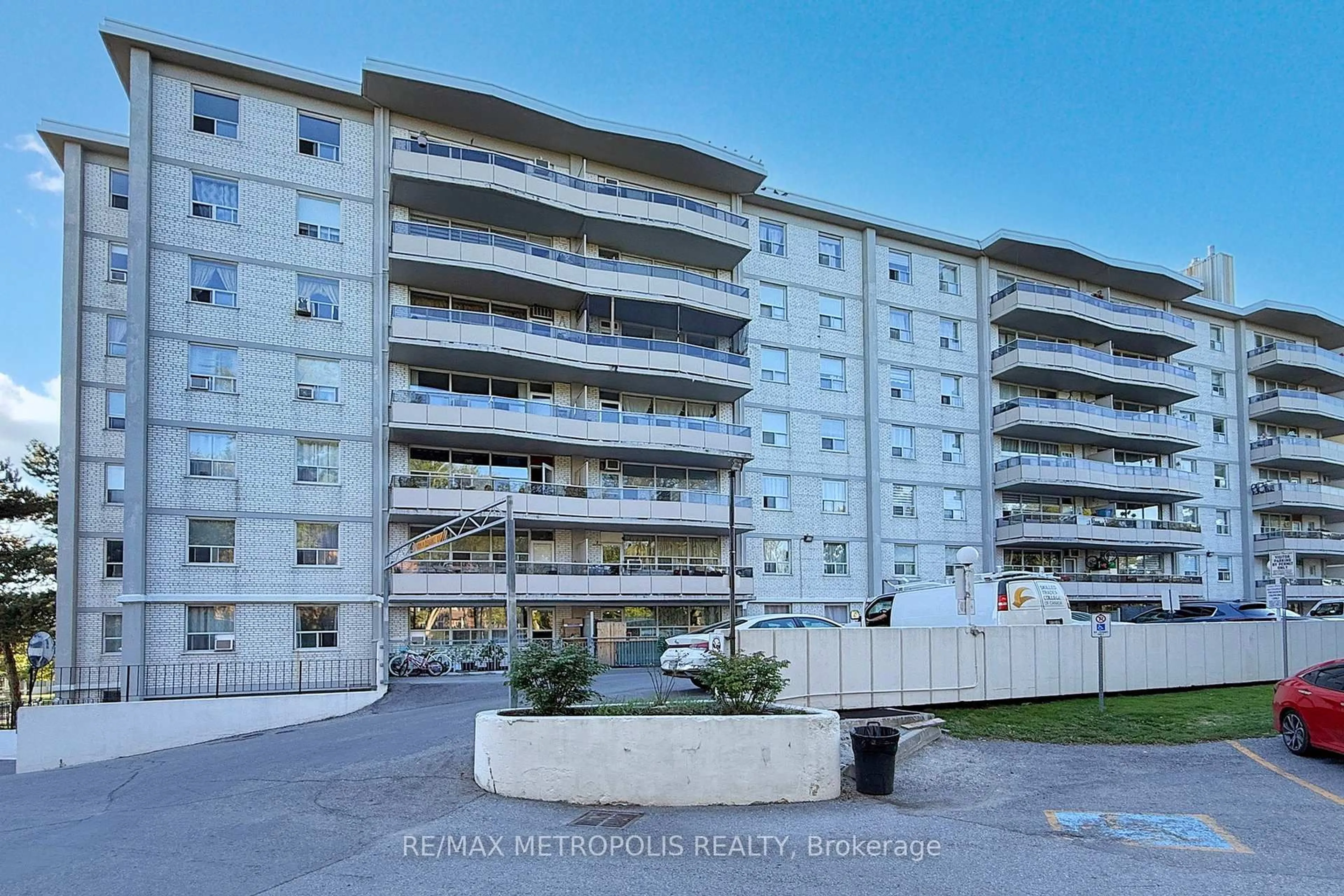 Unknown for 80 Grandravine Dr #809, Toronto Ontario M3J 1B2