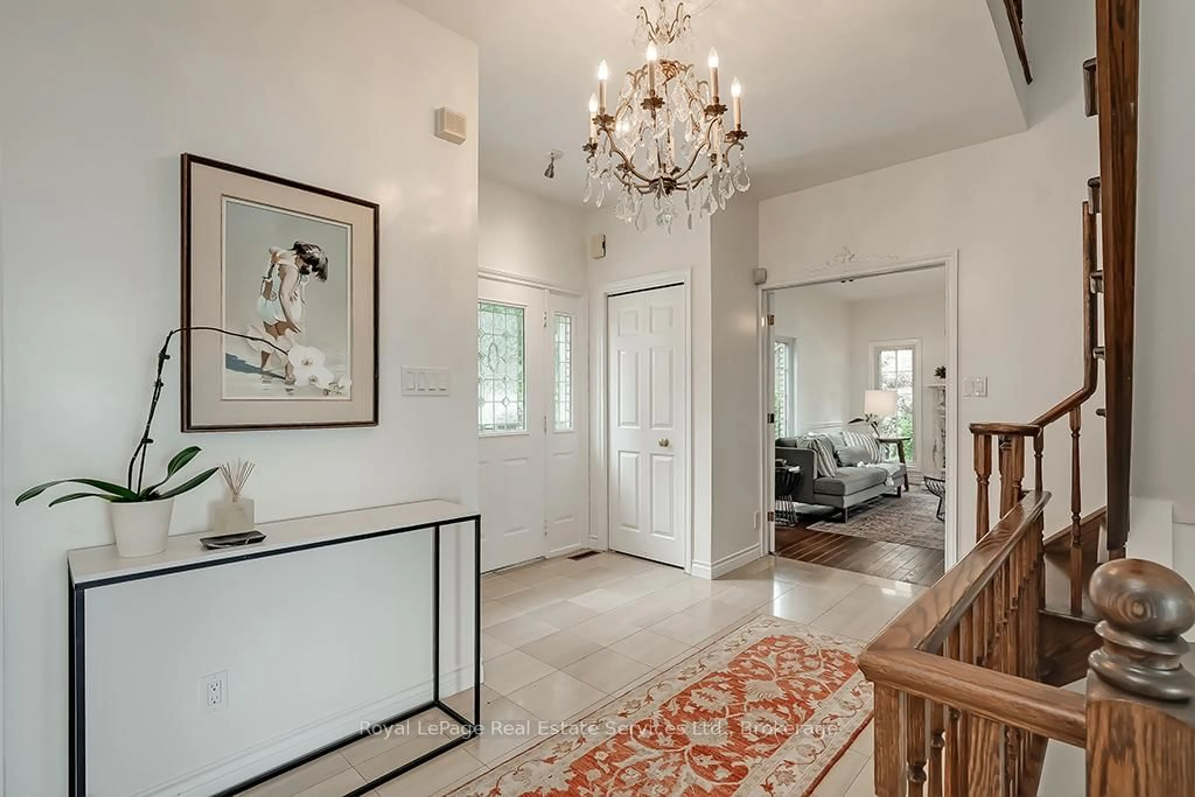 Indoor entryway for 3286 Shelburne Pl, Oakville Ontario L6L 5V9