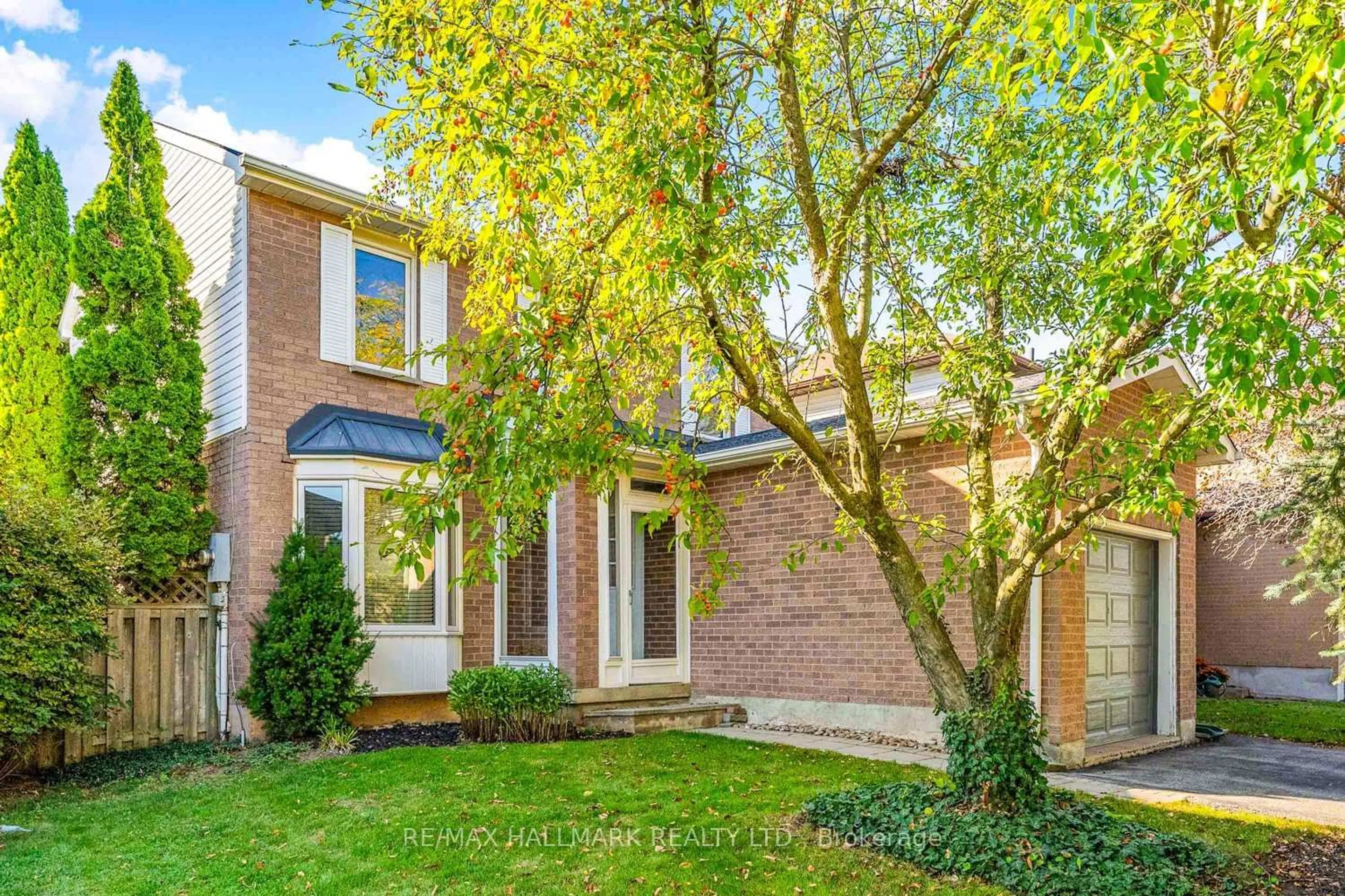 Home with brick exterior material, street for 2143 Hunt Cres, Burlington Ontario L7M 2P2