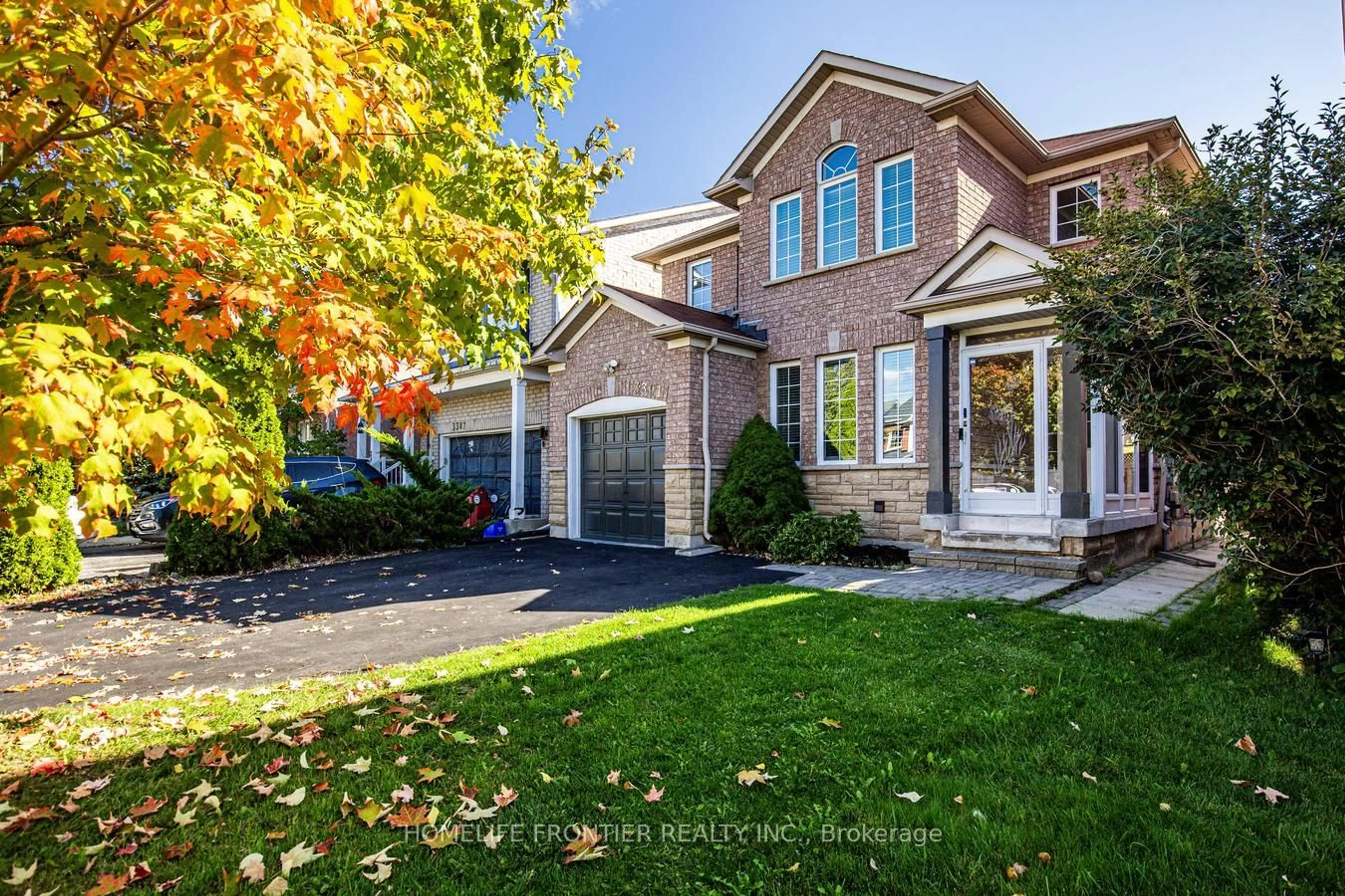 Home with brick exterior material, street for 3391 Bruzan Cres, Mississauga Ontario L5N 8M2