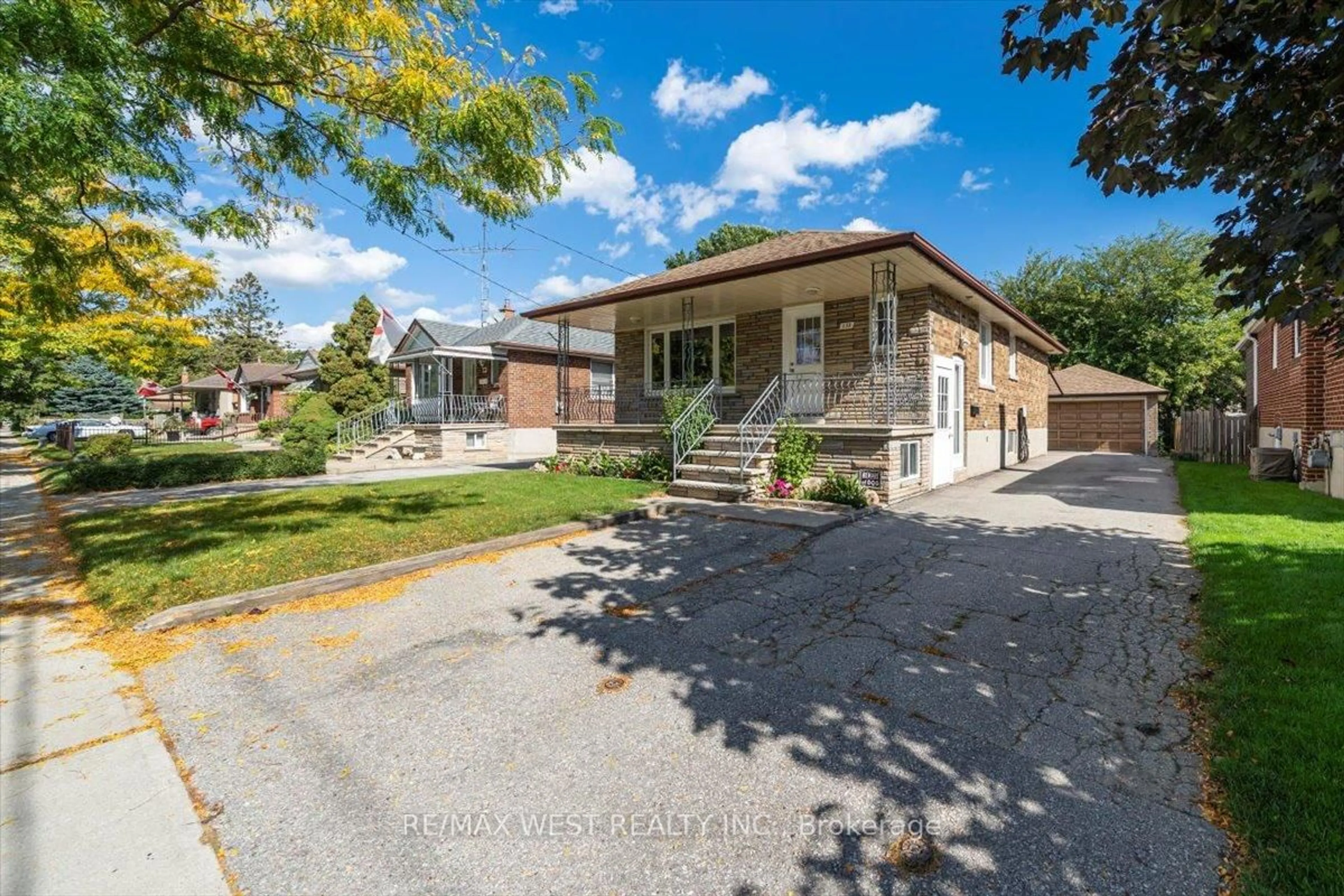 Unknown for 233 Gamma St, Toronto Ontario M8W 4G7
