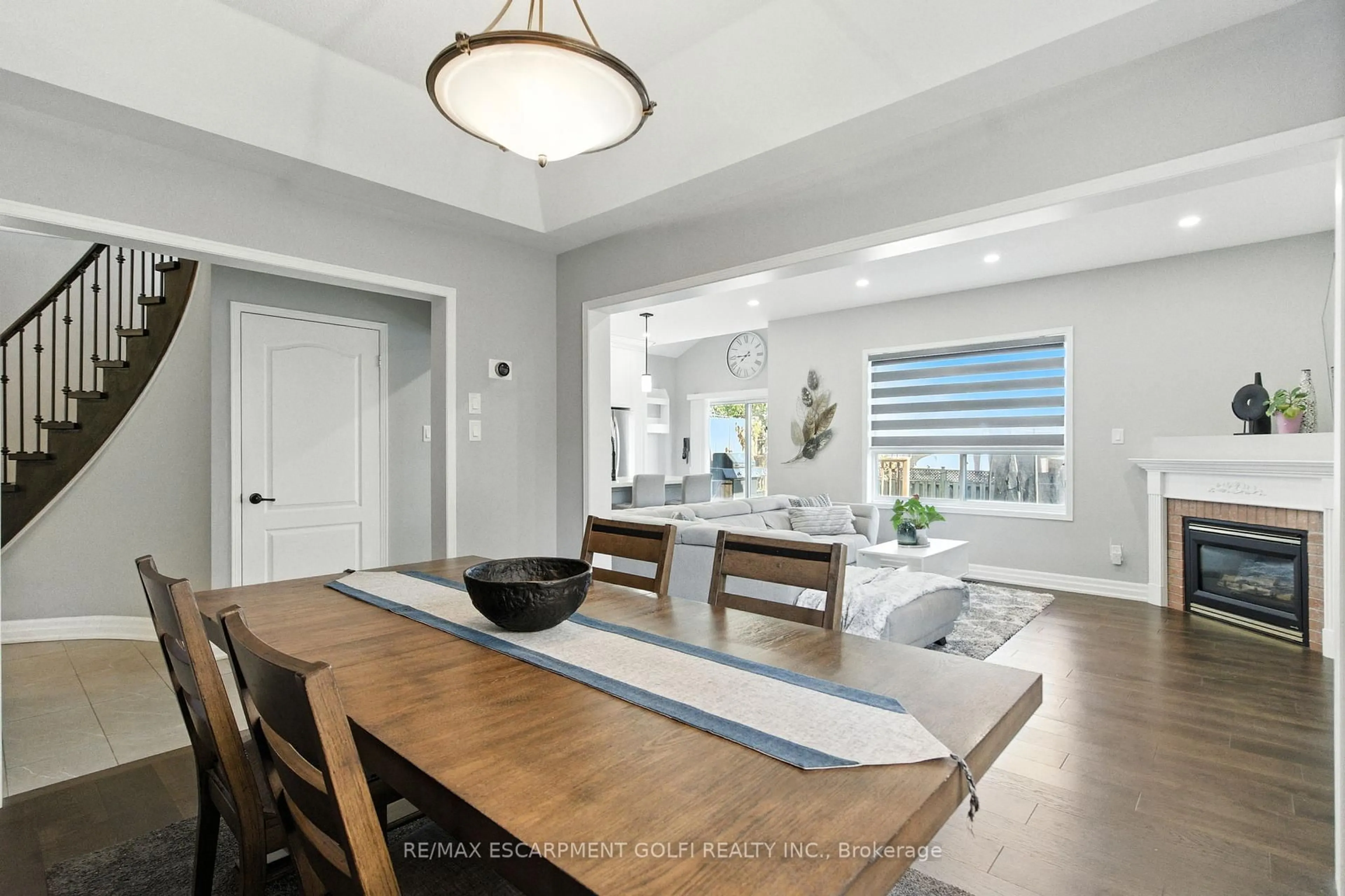 Open concept kitchen, unknown for 65 Twin Willow Cres, Brampton Ontario L7A 1K2
