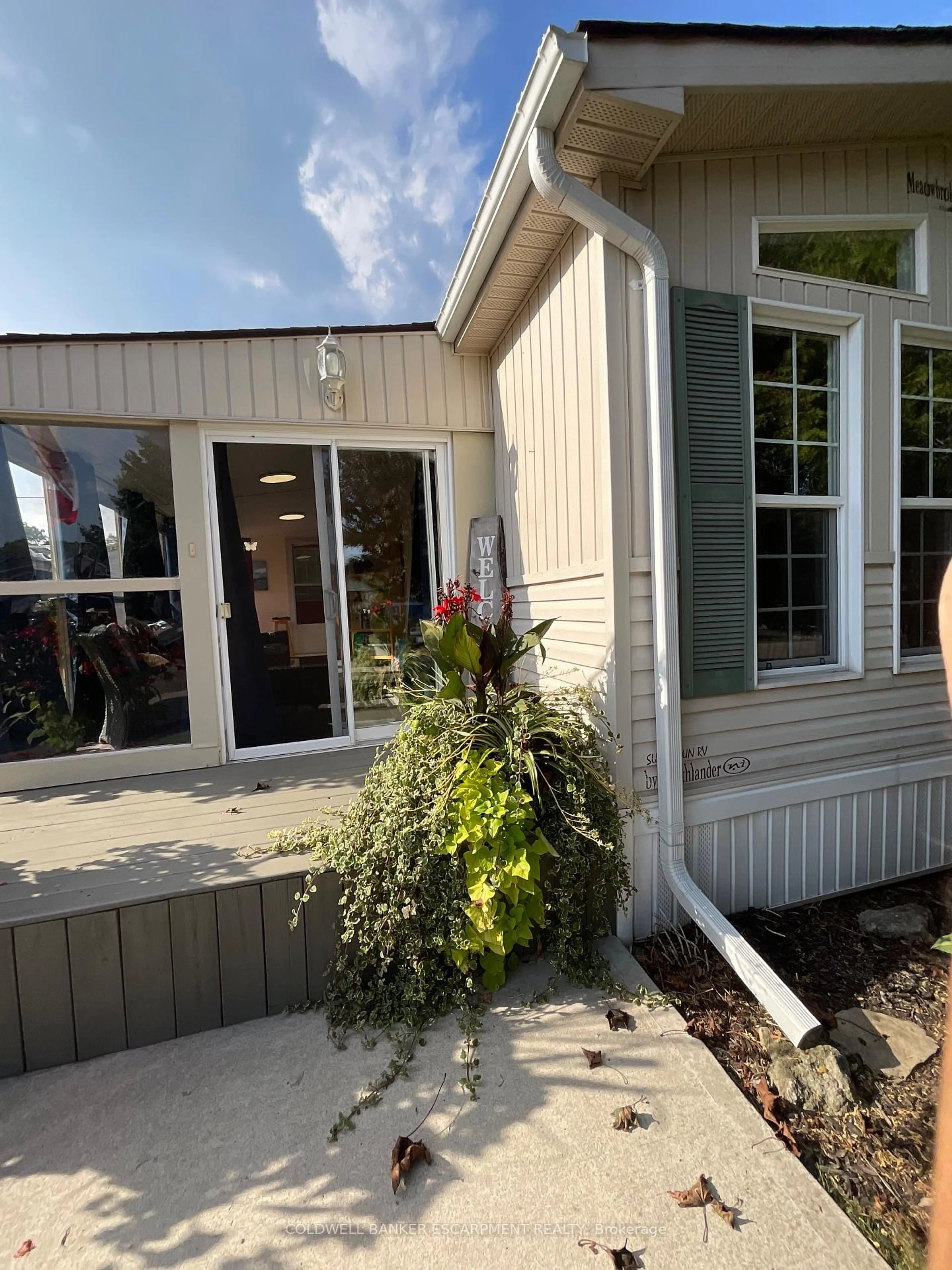 Home with vinyl exterior material, street for 4449 Milburough Line #5 Spruce, Burlington Ontario L7P 0P5