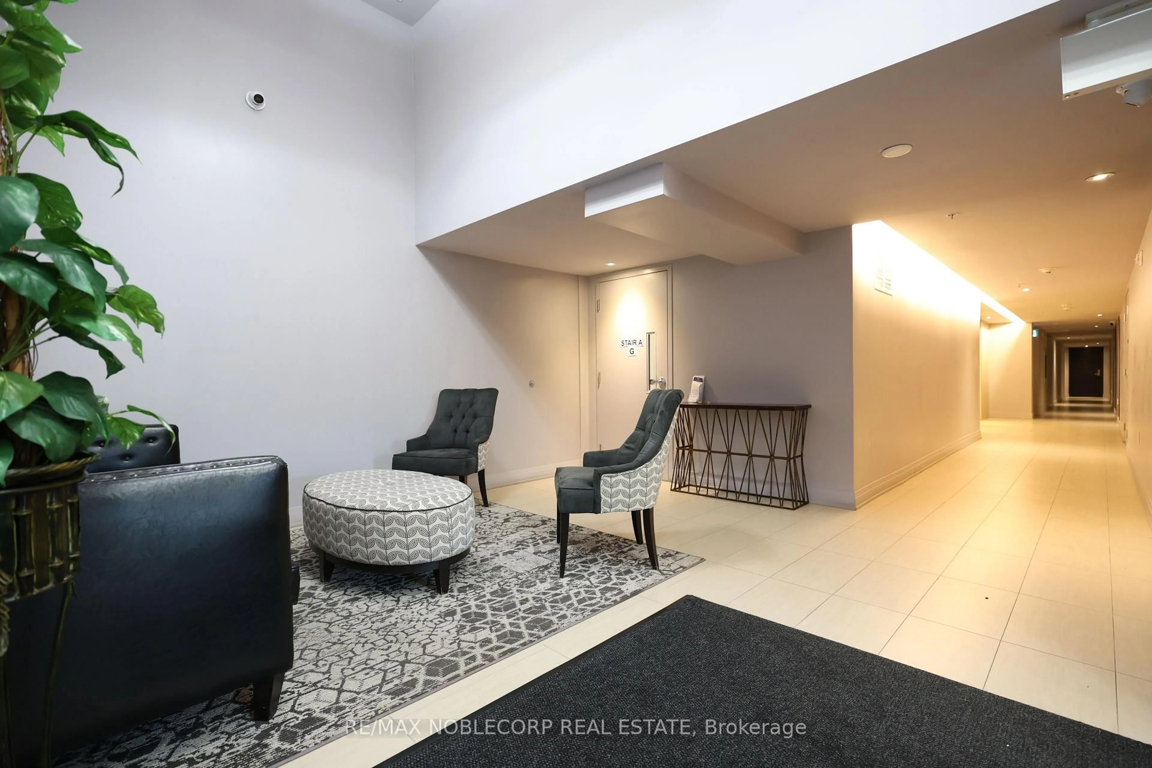 Indoor foyer for 408 Browns Line #510, Toronto Ontario M8W 0C3