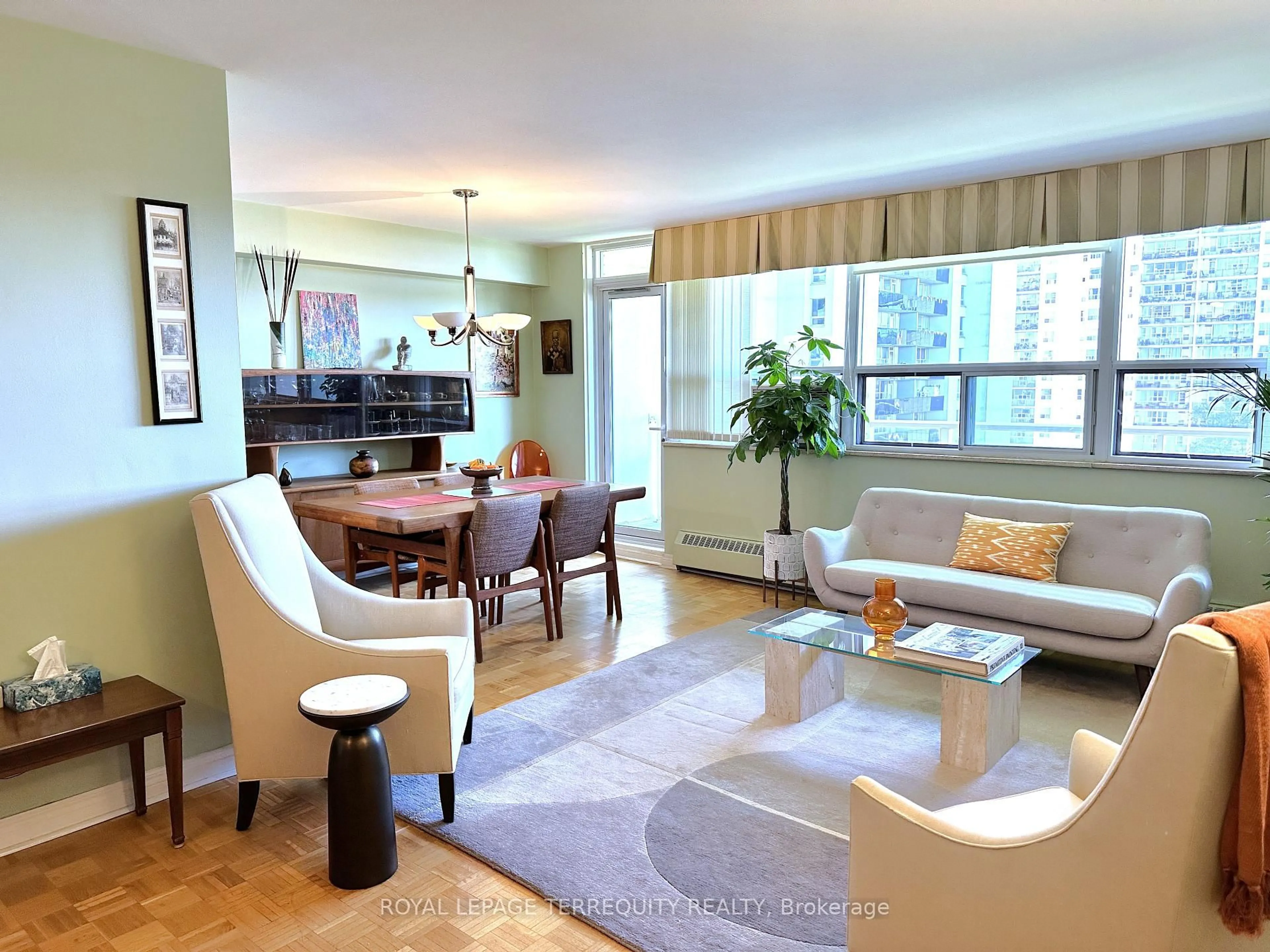 Living room with furniture, unknown for 360 Ridelle Ave #817, Toronto Ontario M6B 1K1