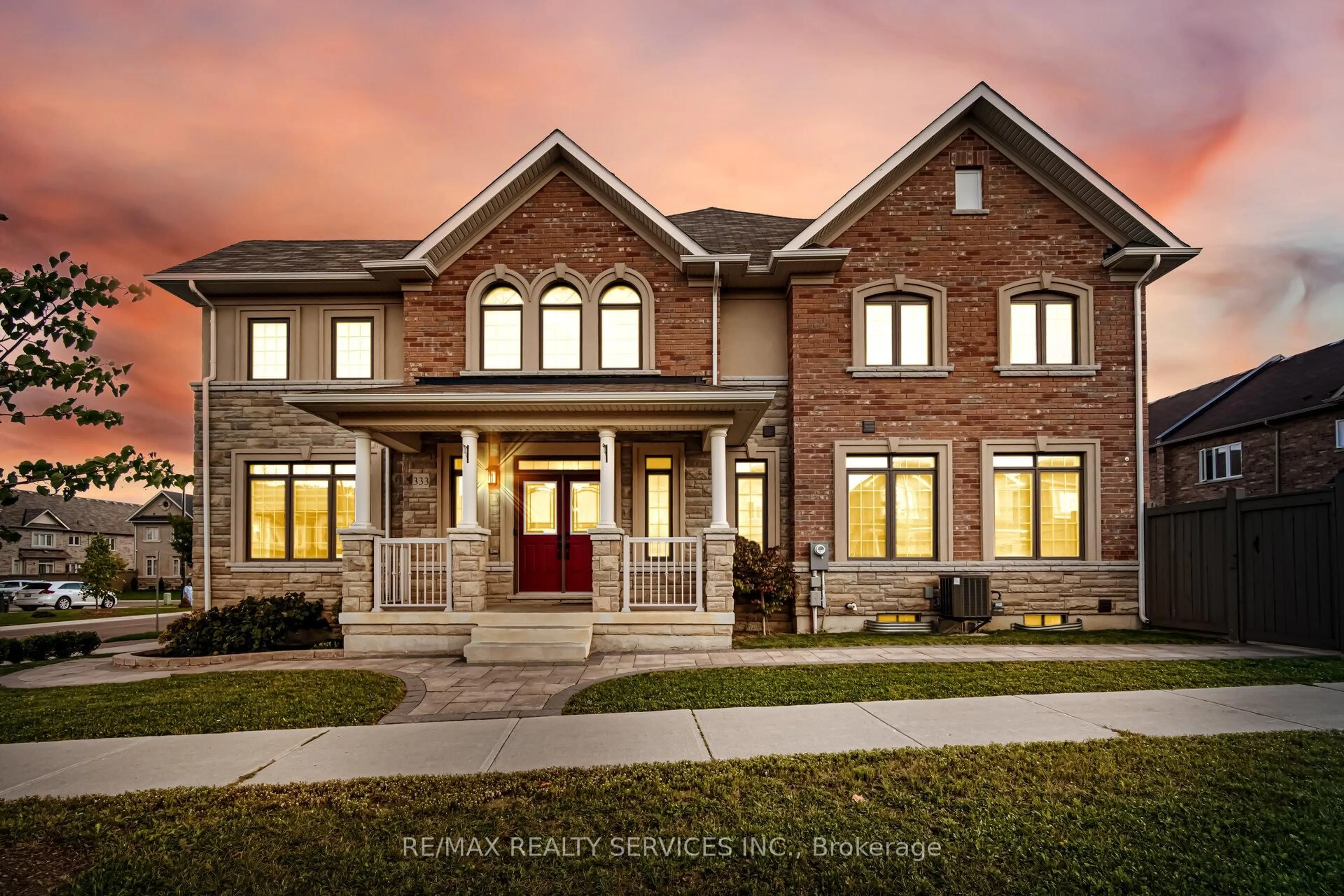 Home with brick exterior material, unknown for 333 Remembrance Rd, Brampton Ontario L7A 4X5