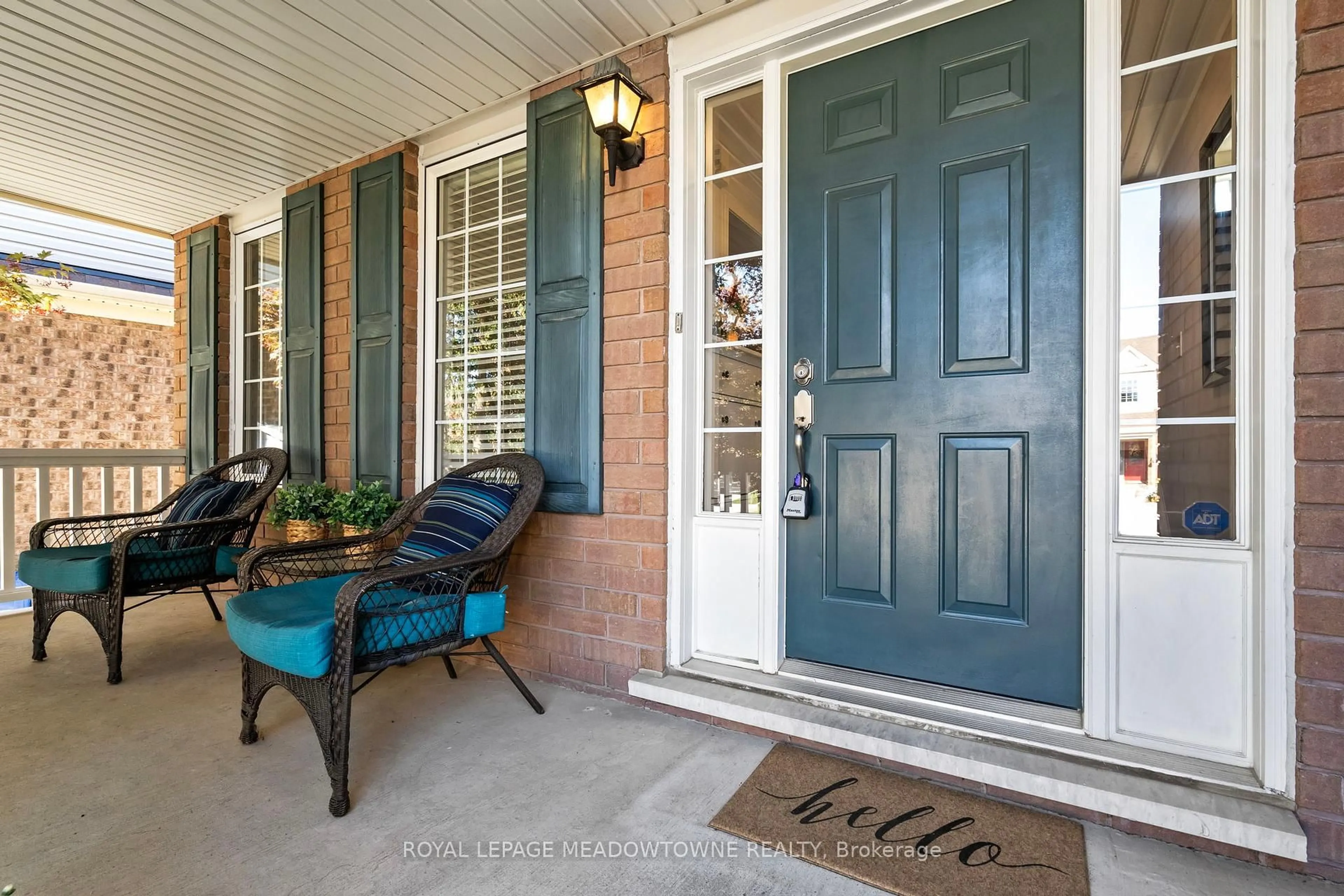 Indoor entryway for 583 Caverhill Cres, Milton Ontario L9T 5K5