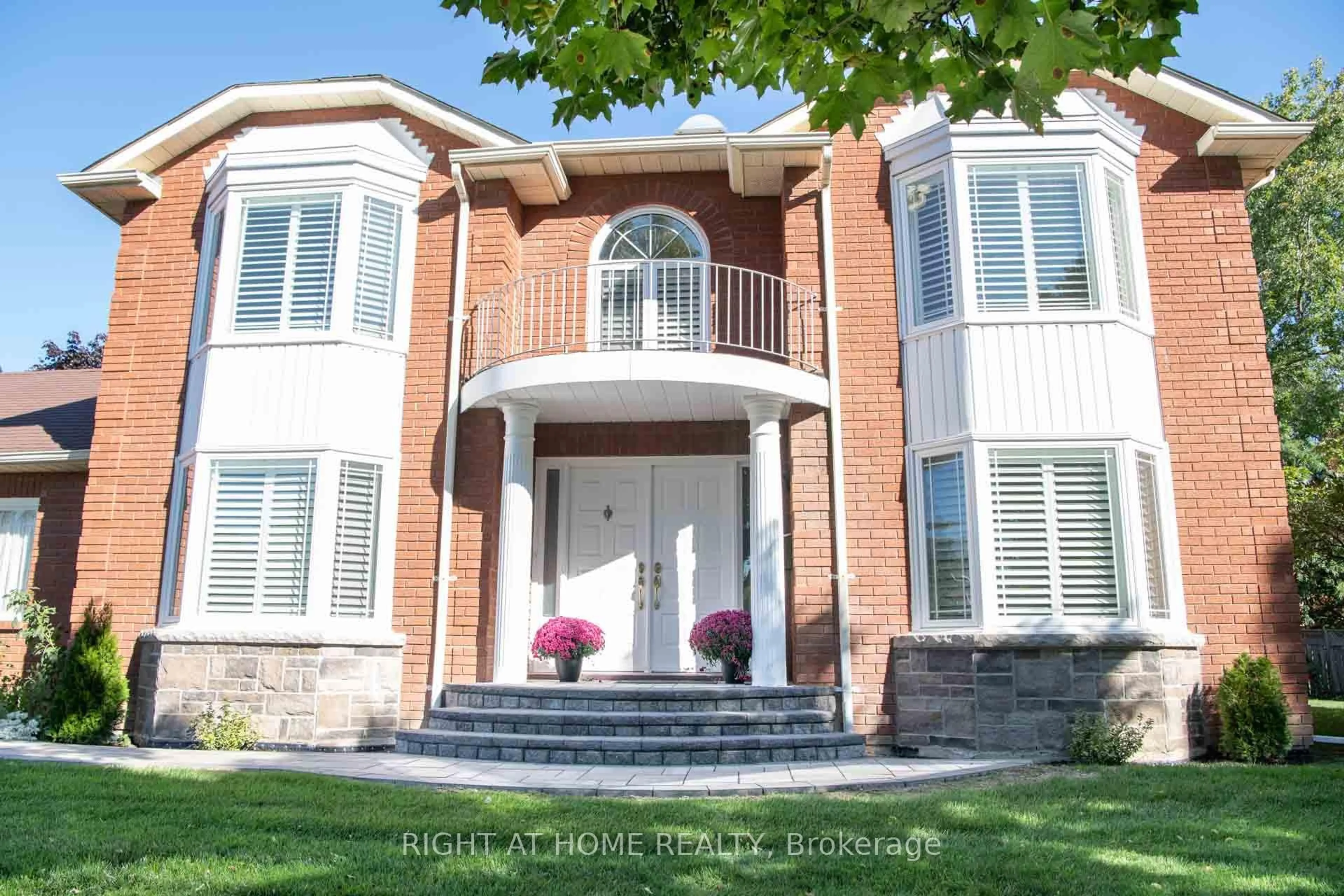 Home with brick exterior material, street for 348 Nahani Way, Mississauga Ontario L4Z 3B4