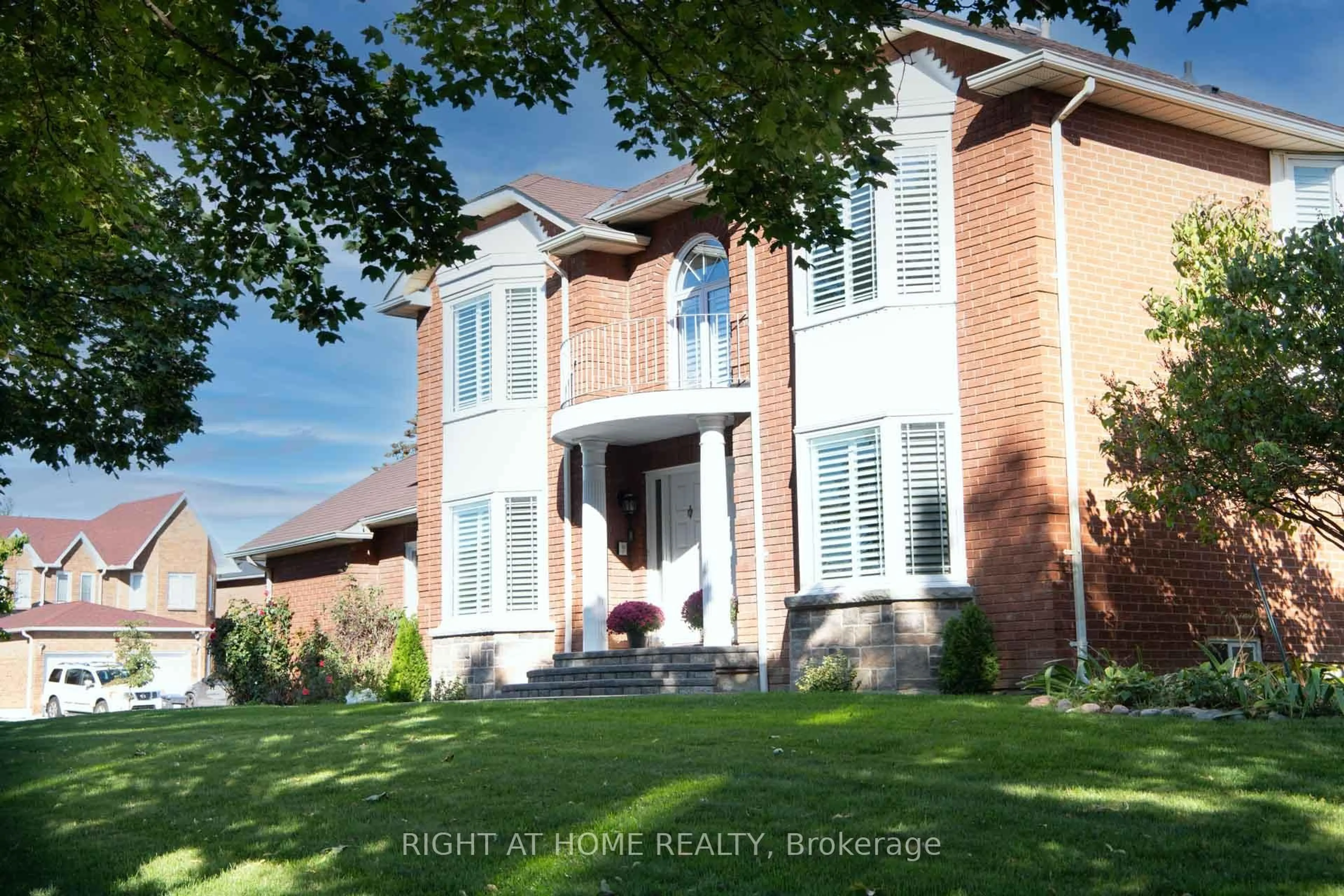 Home with brick exterior material, street for 348 Nahani Way, Mississauga Ontario L4Z 3B4