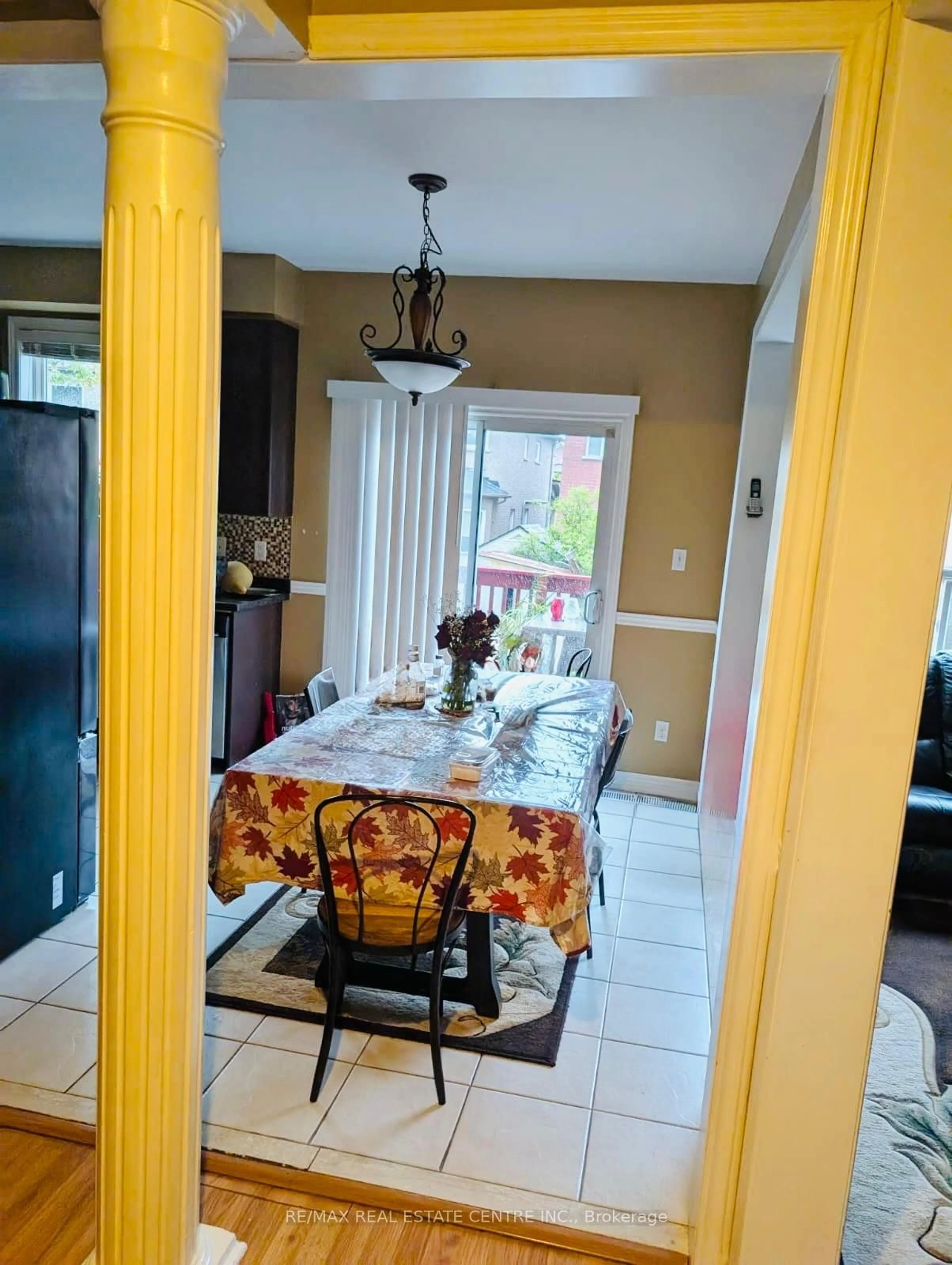 Dining room, unknown for 169 COOKE Cres, Milton Ontario L9T 6E5