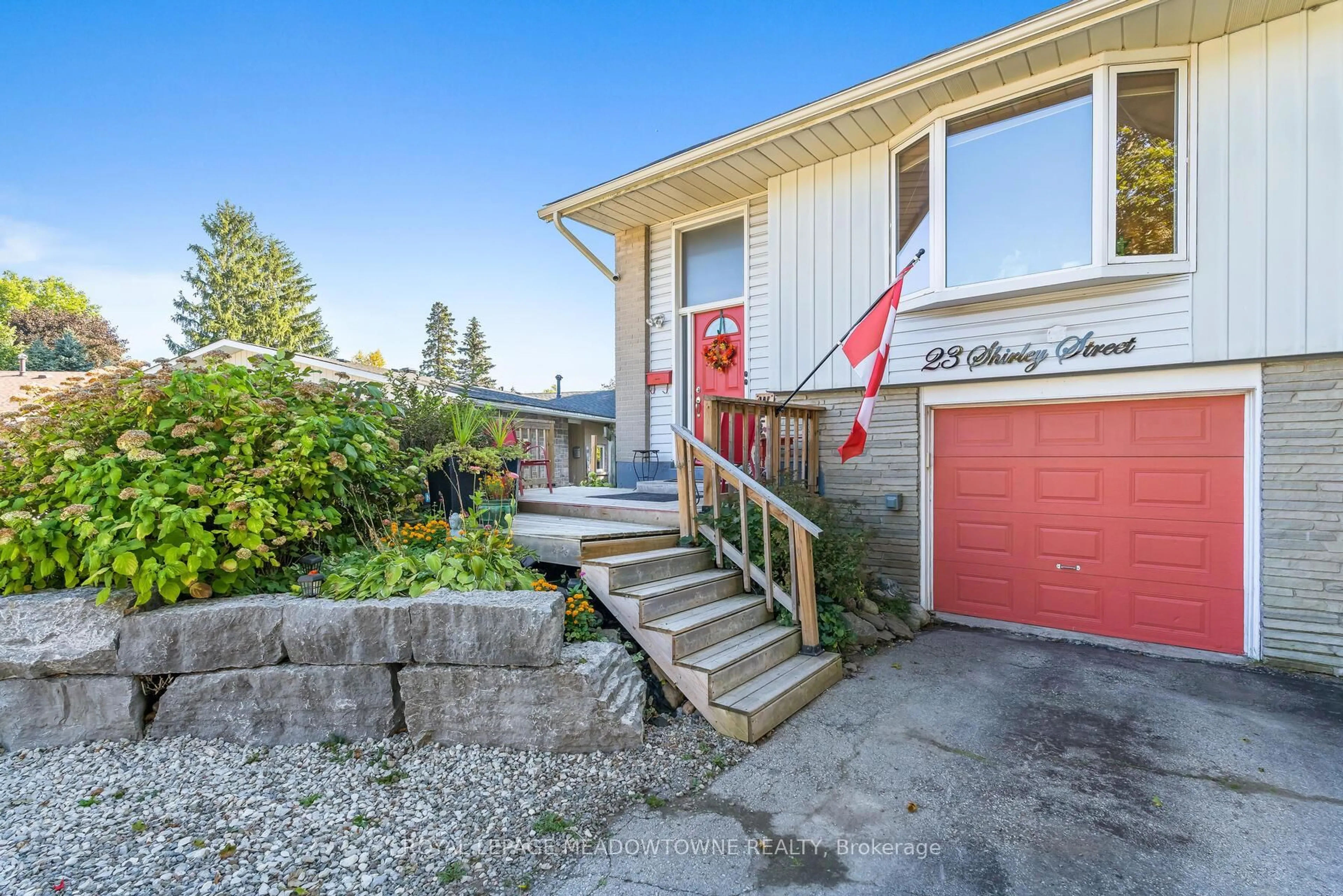 A pic from outside/outdoor area/front of a property/back of a property/a pic from drone, street for 23 Shirley St, Orangeville Ontario L9W 2T3