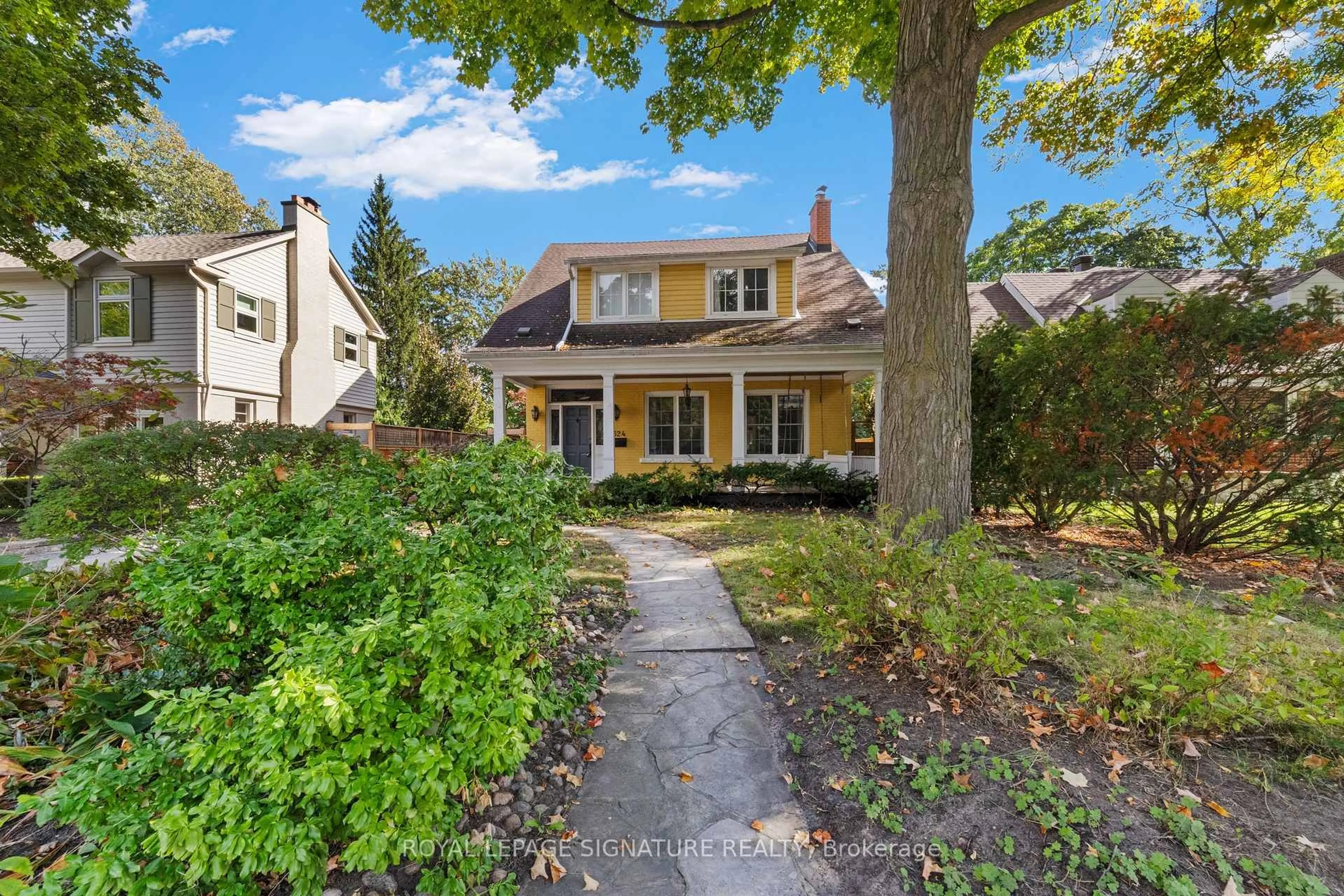 Unknown for 324 Spruce St, Oakville Ontario L6J 2H1