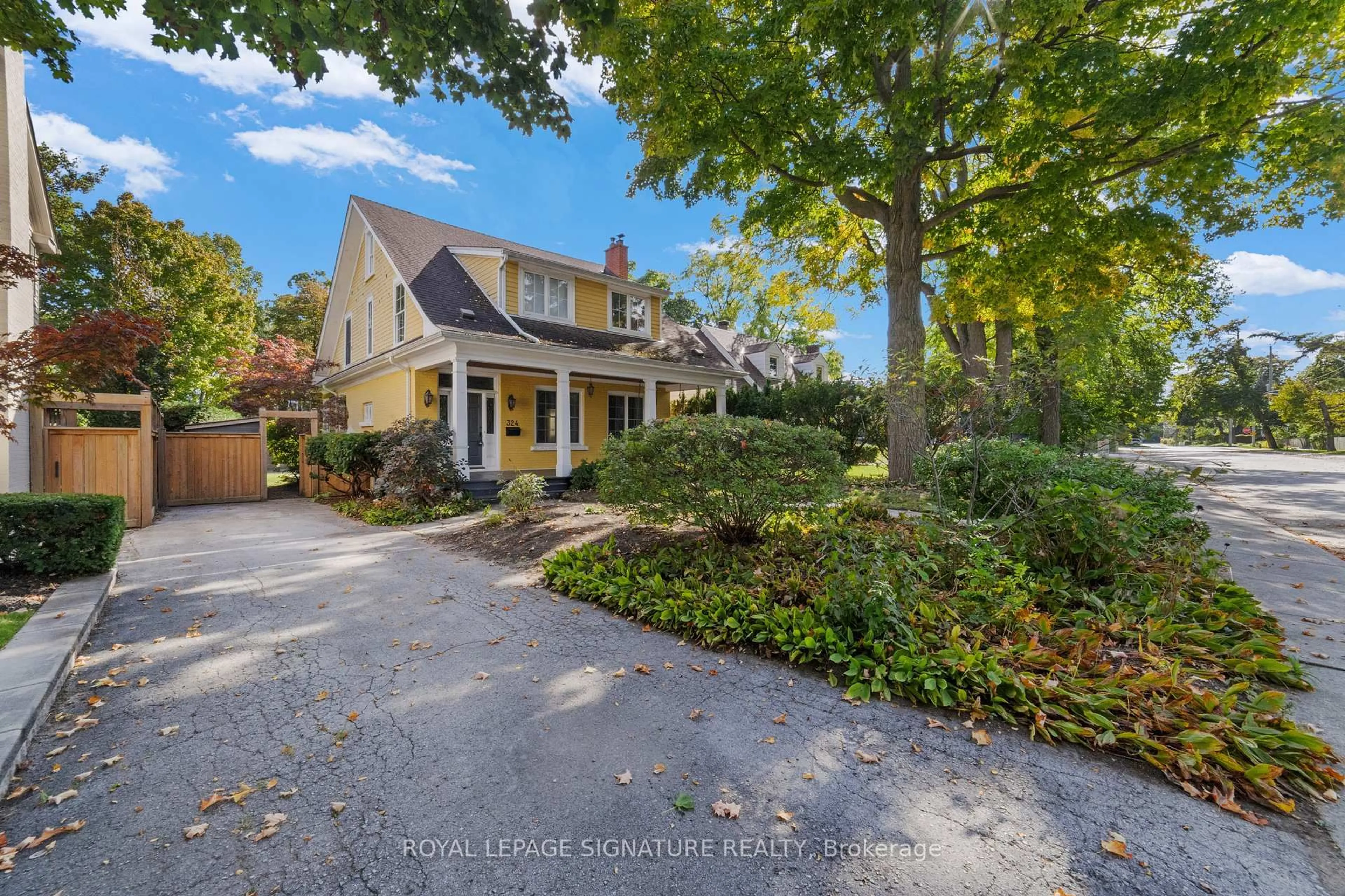 Unknown for 324 Spruce St, Oakville Ontario L6J 2H1