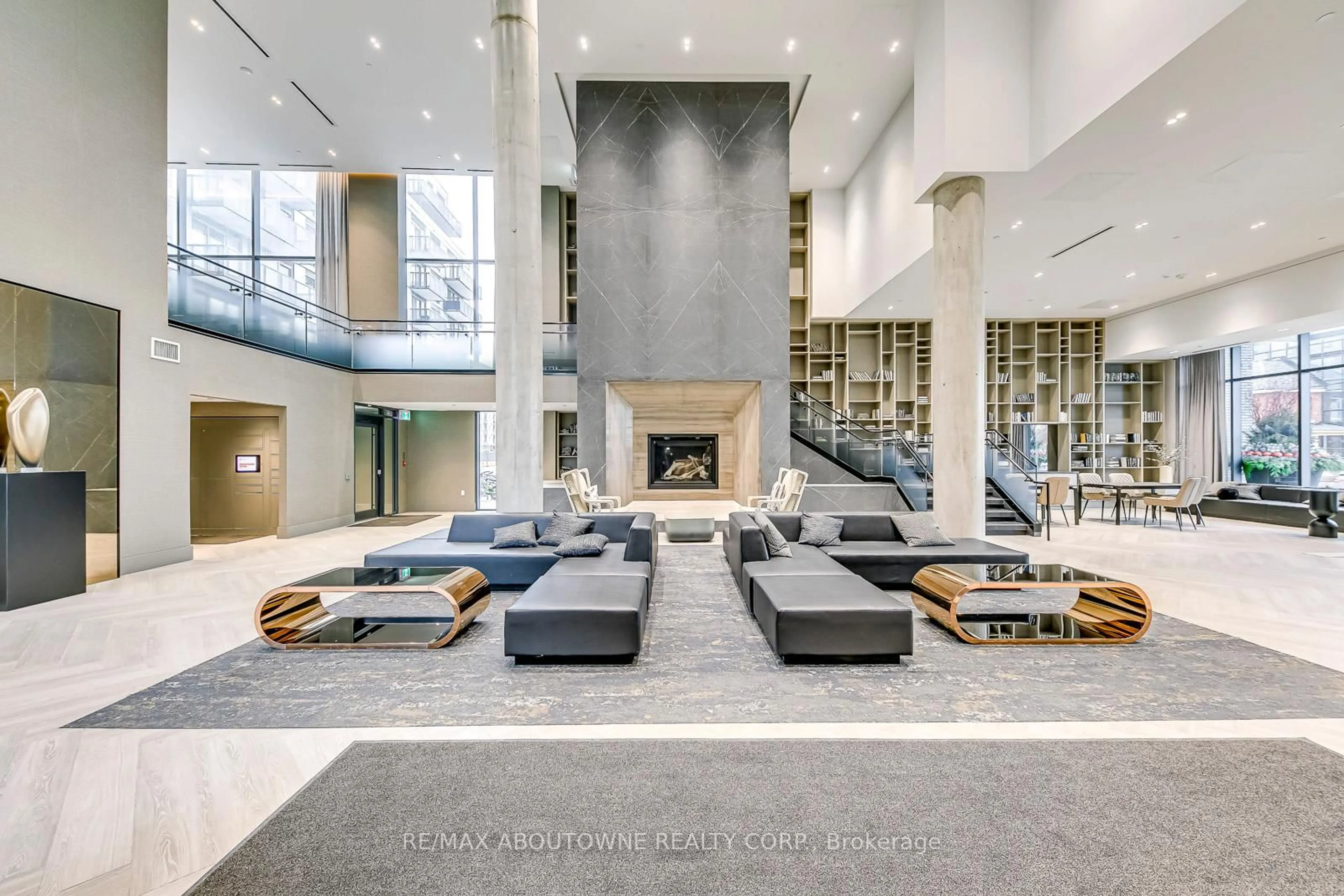 Lobby for 2450 Old Bronte Rd #623, Oakville Ontario L6M 5P6
