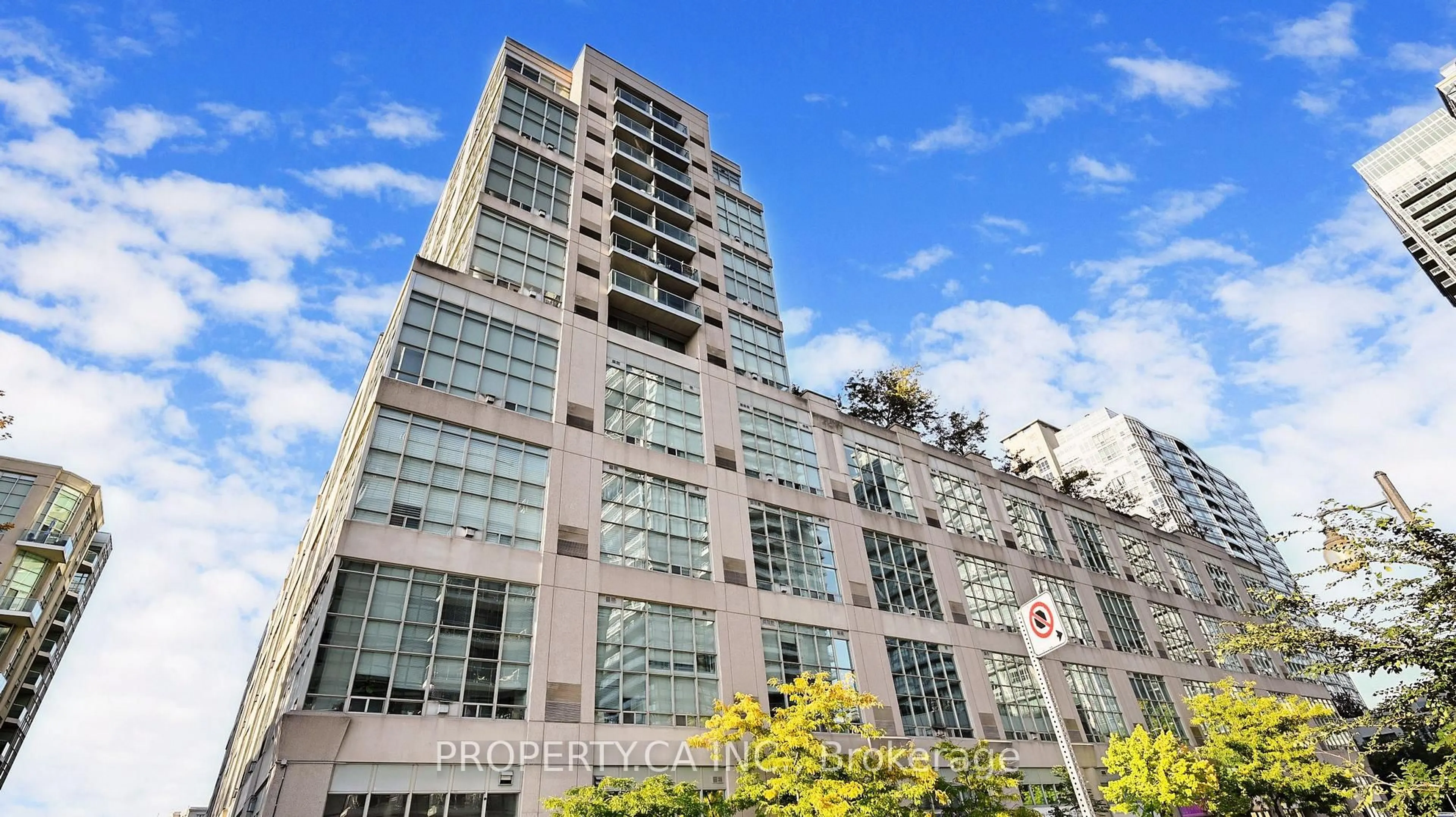 Indoor foyer for 300 Manitoba St #316, Toronto Ontario M8Y 4G9