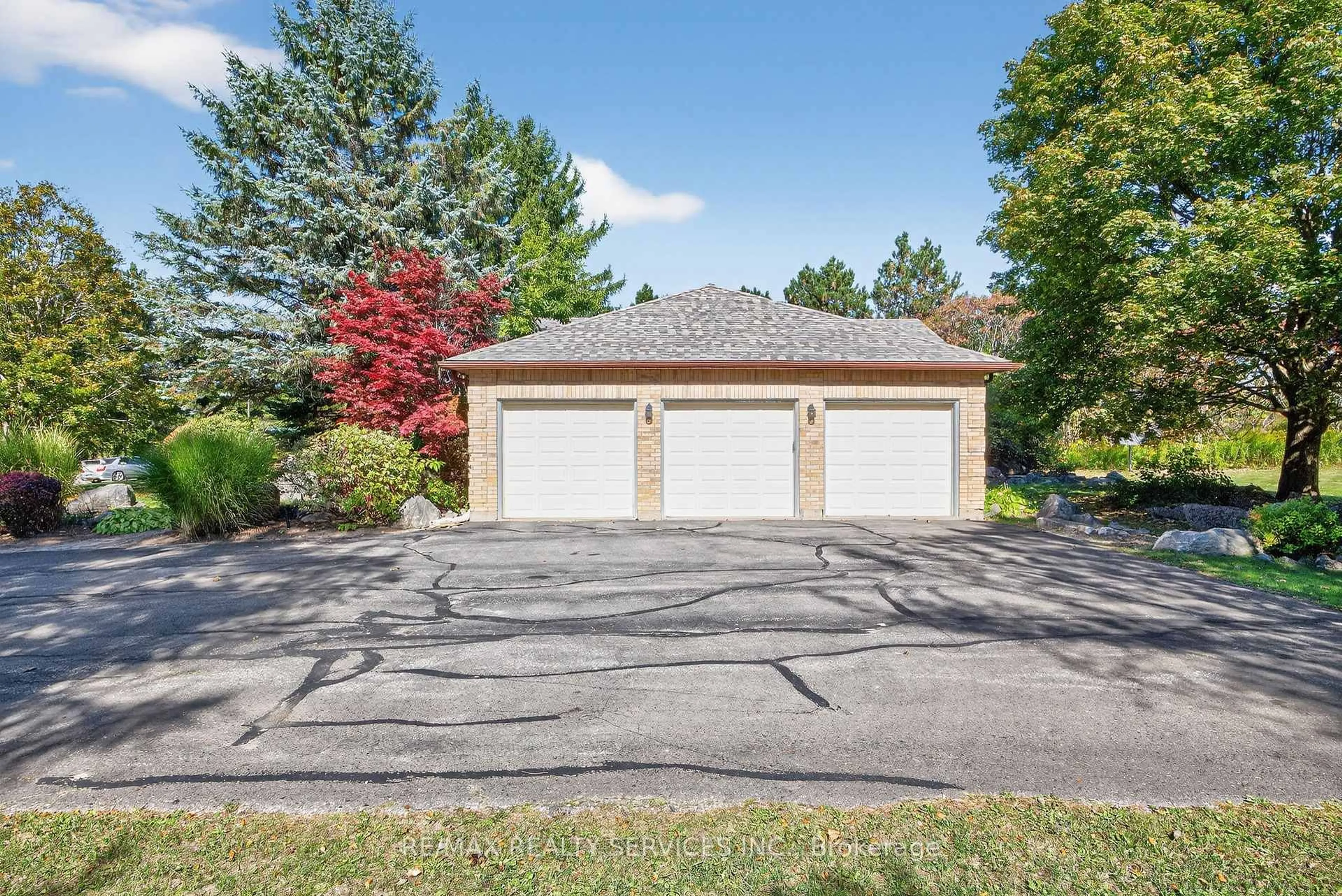 Unknown for 43 Mccort Dr, Caledon Ontario L7K 0B4