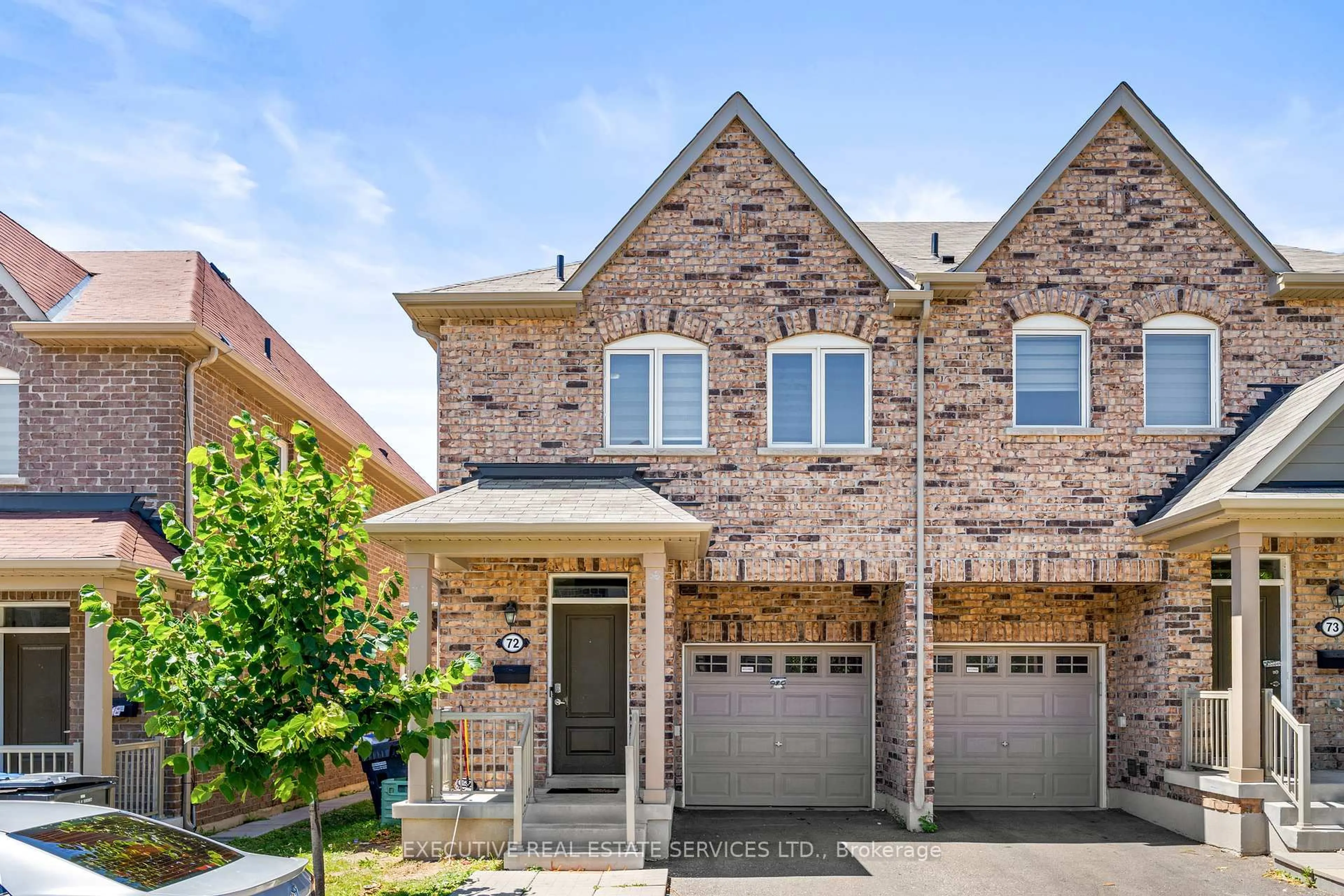 Home with brick exterior material, street for 50 Edinburgh Dr #72, Brampton Ontario L6Y 1N9
