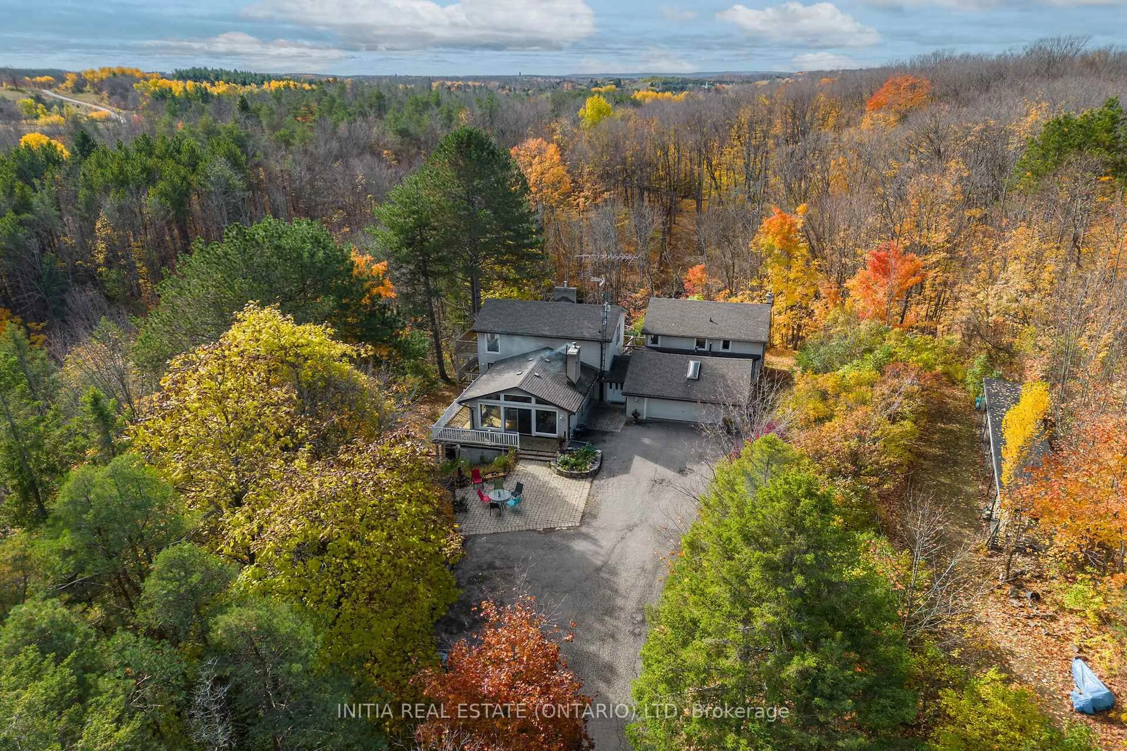 A pic from outside/outdoor area/front of a property/back of a property/a pic from drone, forest/trees view for 16030 Humber Station Rd, Caledon Ontario L7E 0Y9