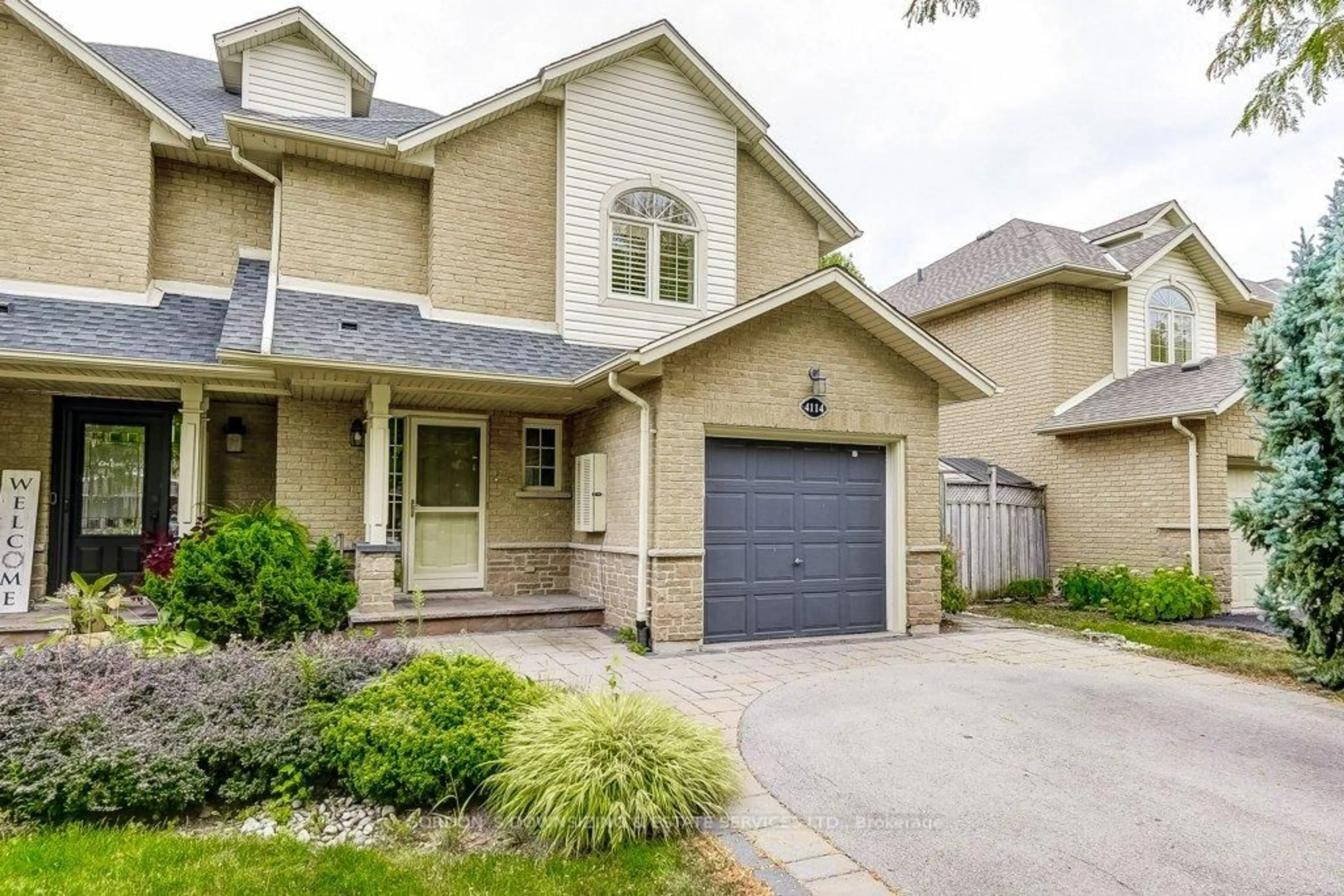 Home with brick exterior material, street for 4114 Foxwood Dr, Burlington Ontario L7M 4L3