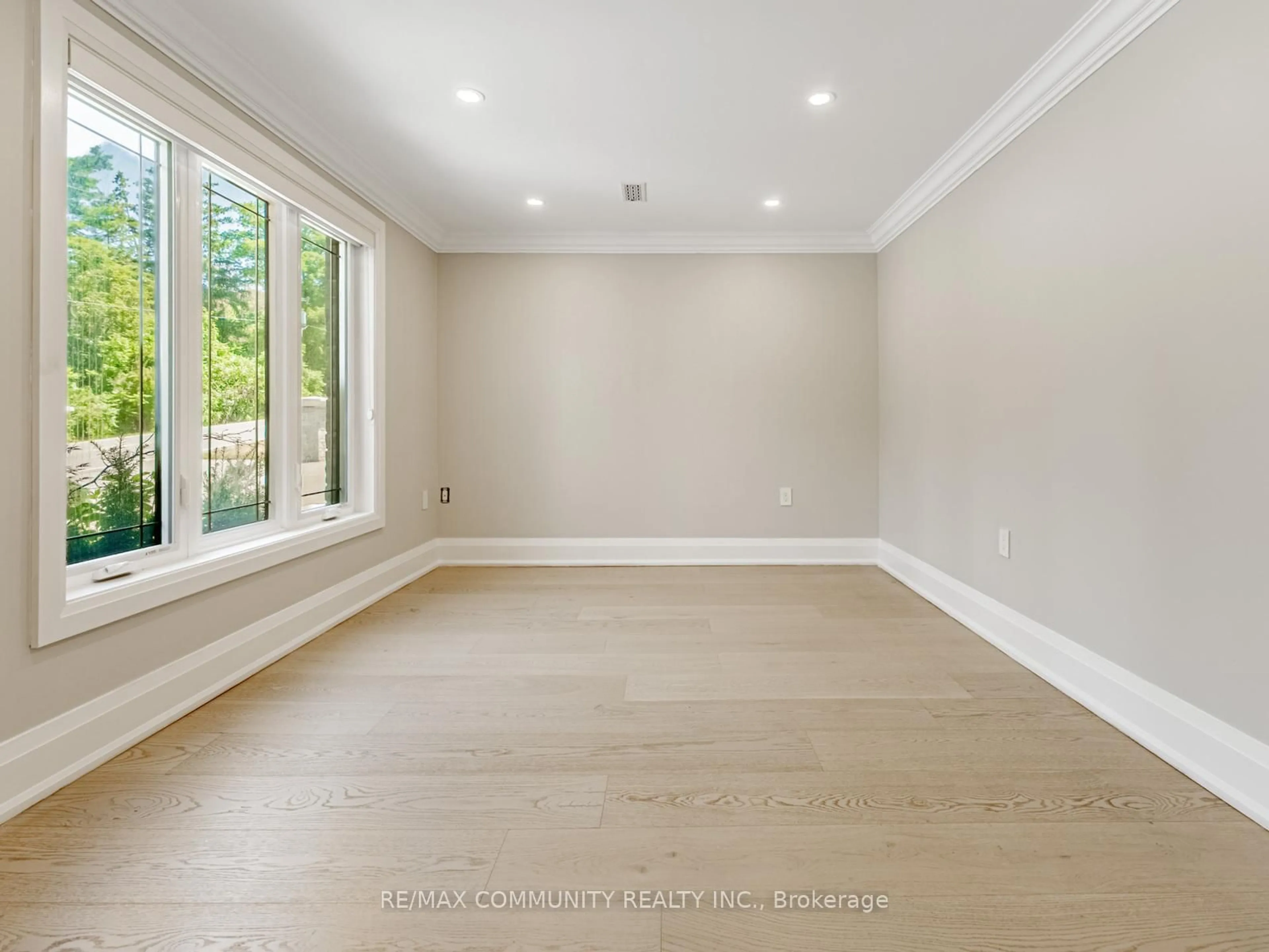 A pic of a room for 8508 Appleby Line, Milton Ontario L0P 1B0