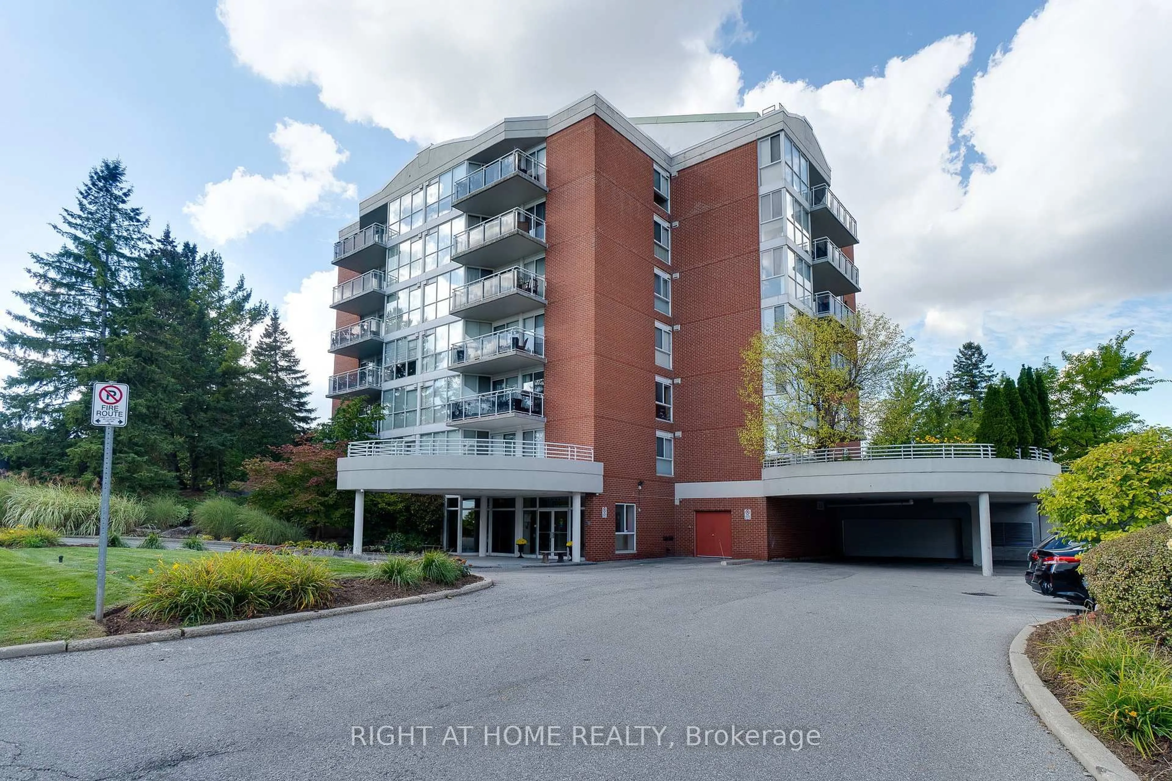 A pic from outside/outdoor area/front of a property/back of a property/a pic from drone, unknown for 1071 Queens Ave #202, Oakville Ontario L6H 2R5