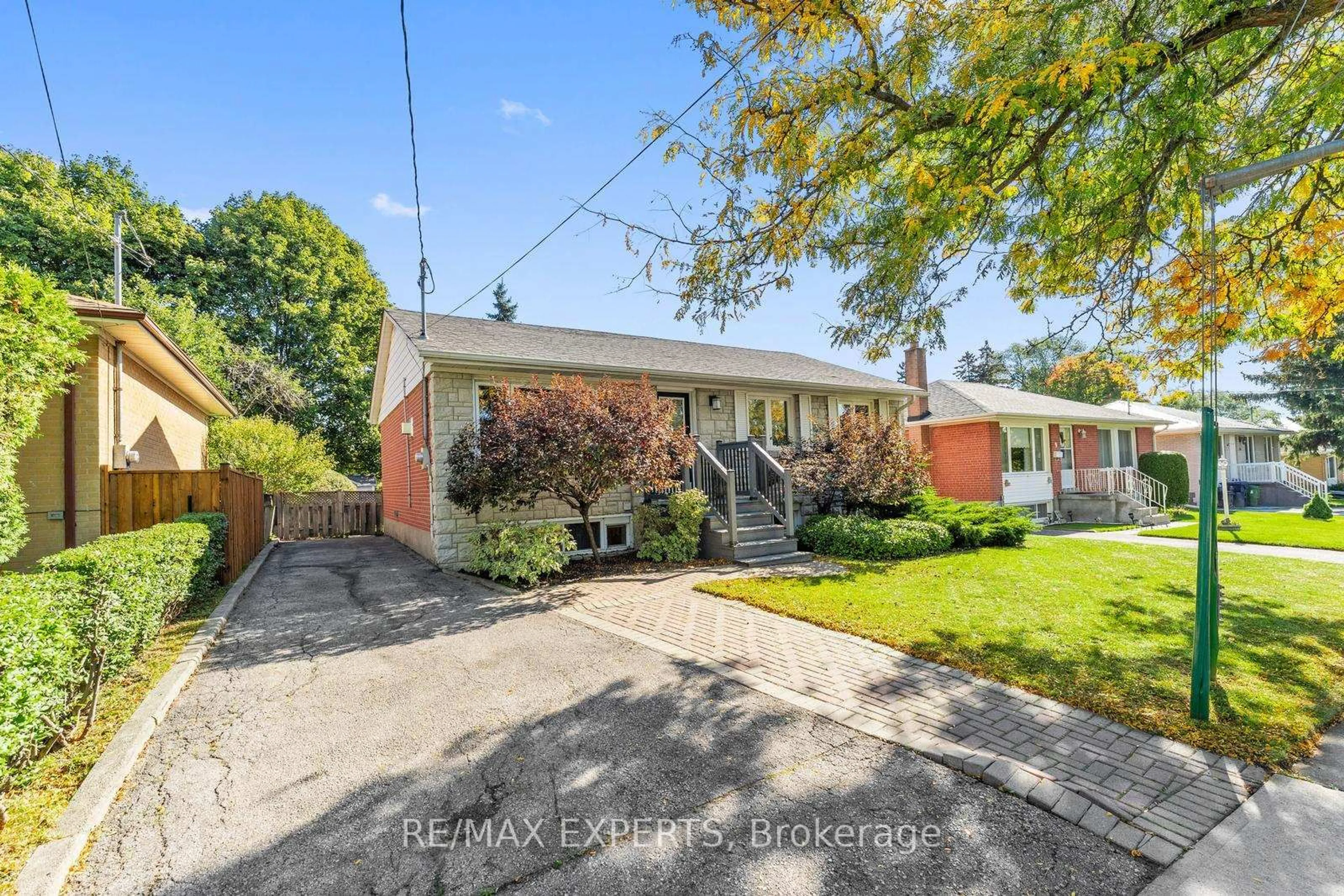 Unknown for 7 Mcmanus Rd, Toronto Ontario M9P 2J9
