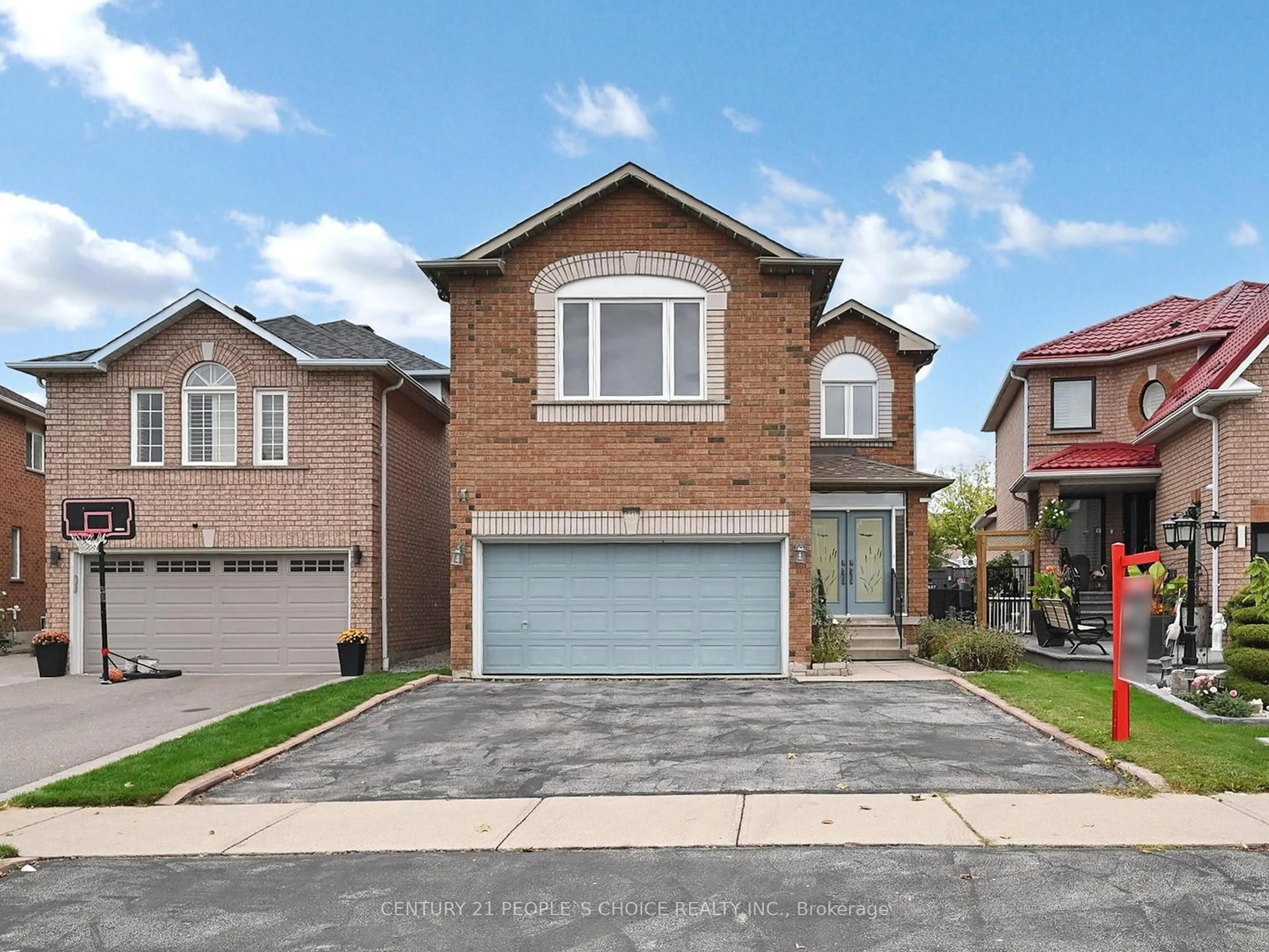 Home with brick exterior material, street for 6441 Seaver Rd, Mississauga Ontario L5V 2H9