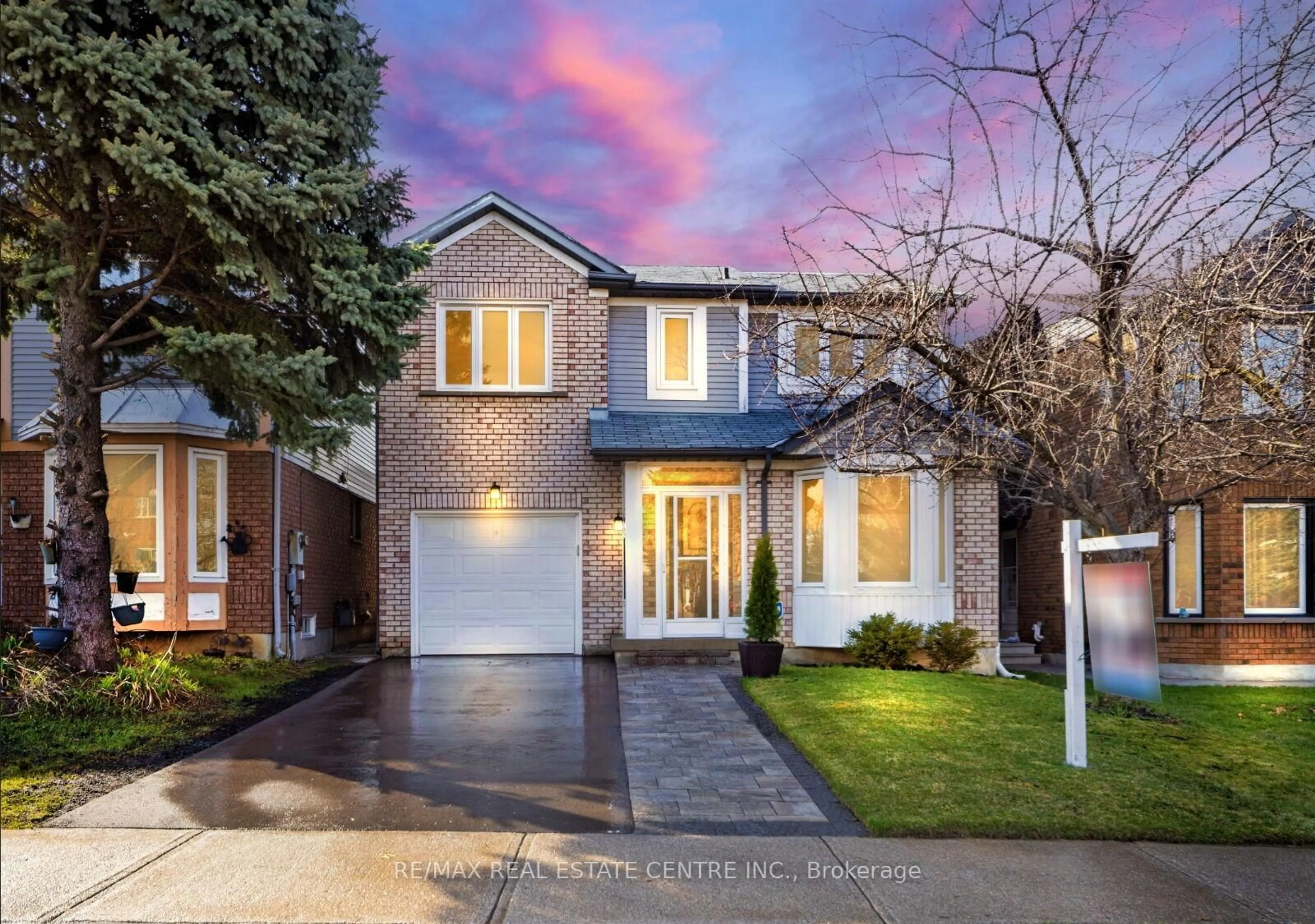 Home with brick exterior material, street for 142 Ural Circ, Brampton Ontario L6R 1H1