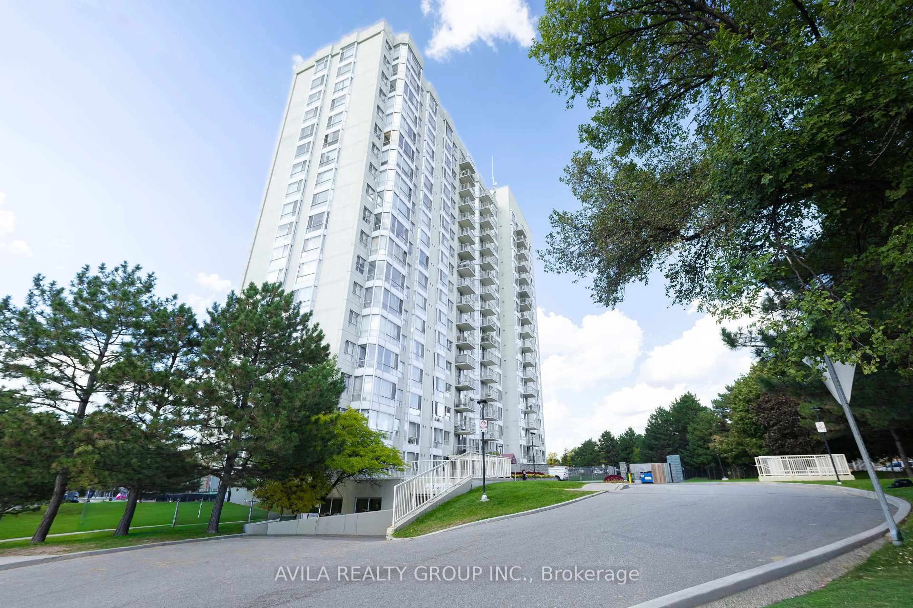 Unknown for 3077 Weston Rd #1905, Toronto Ontario M9M 3A1