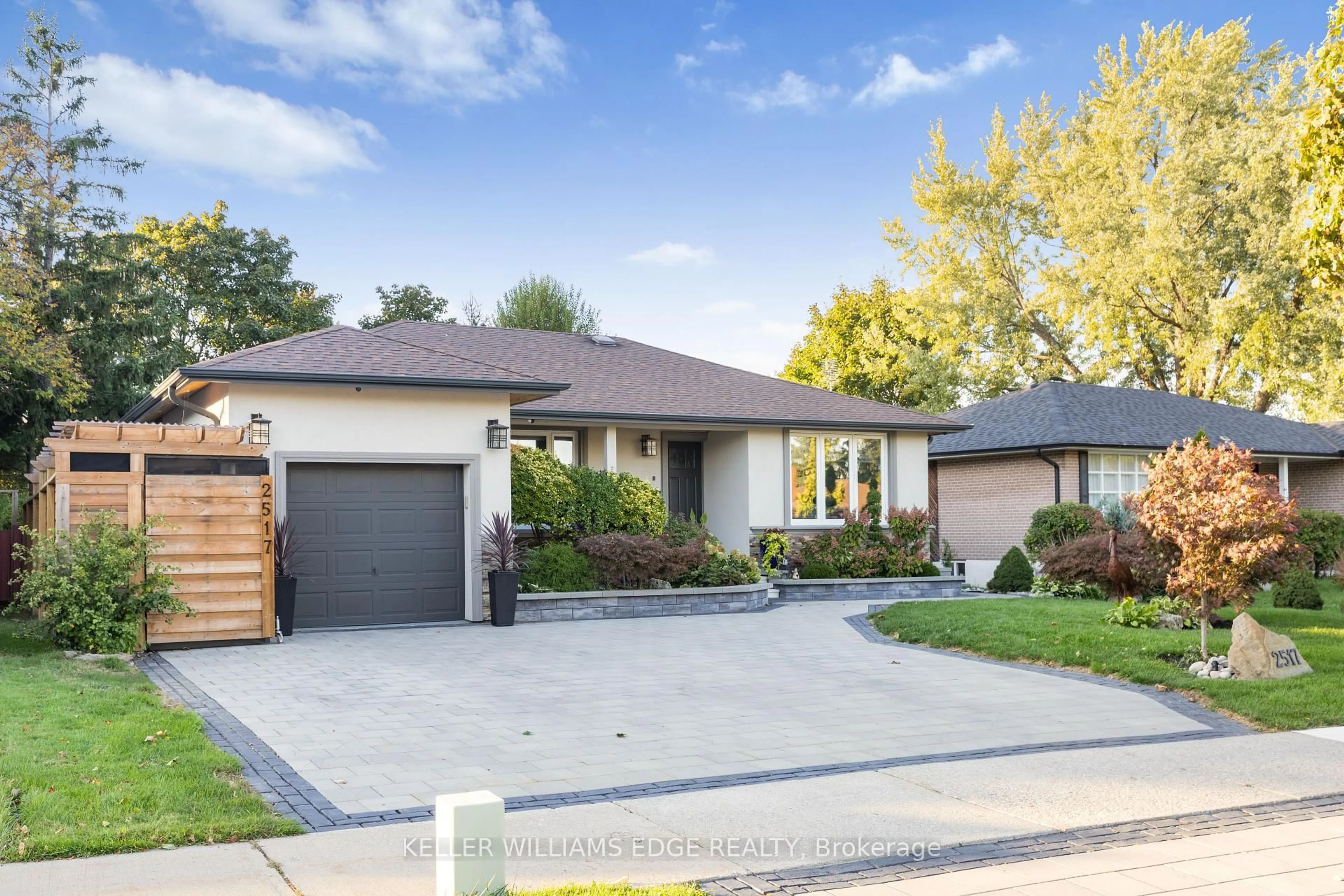 Home with brick exterior material, street for 2517 Constable Rd, Mississauga Ontario L5J 1V9