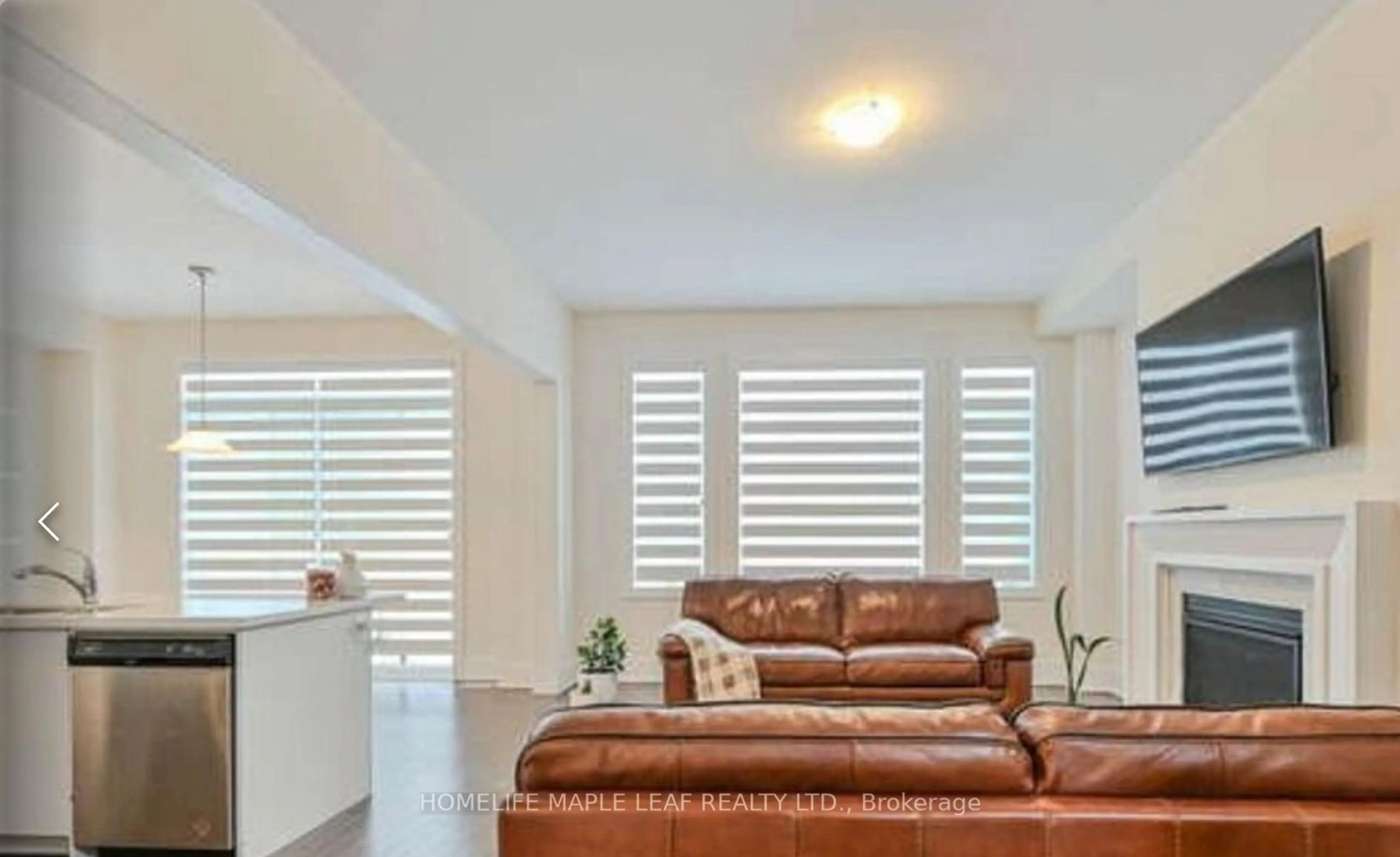 Living room with furniture, unknown for 20 Spinland St, Caledon Ontario L2C 4K4