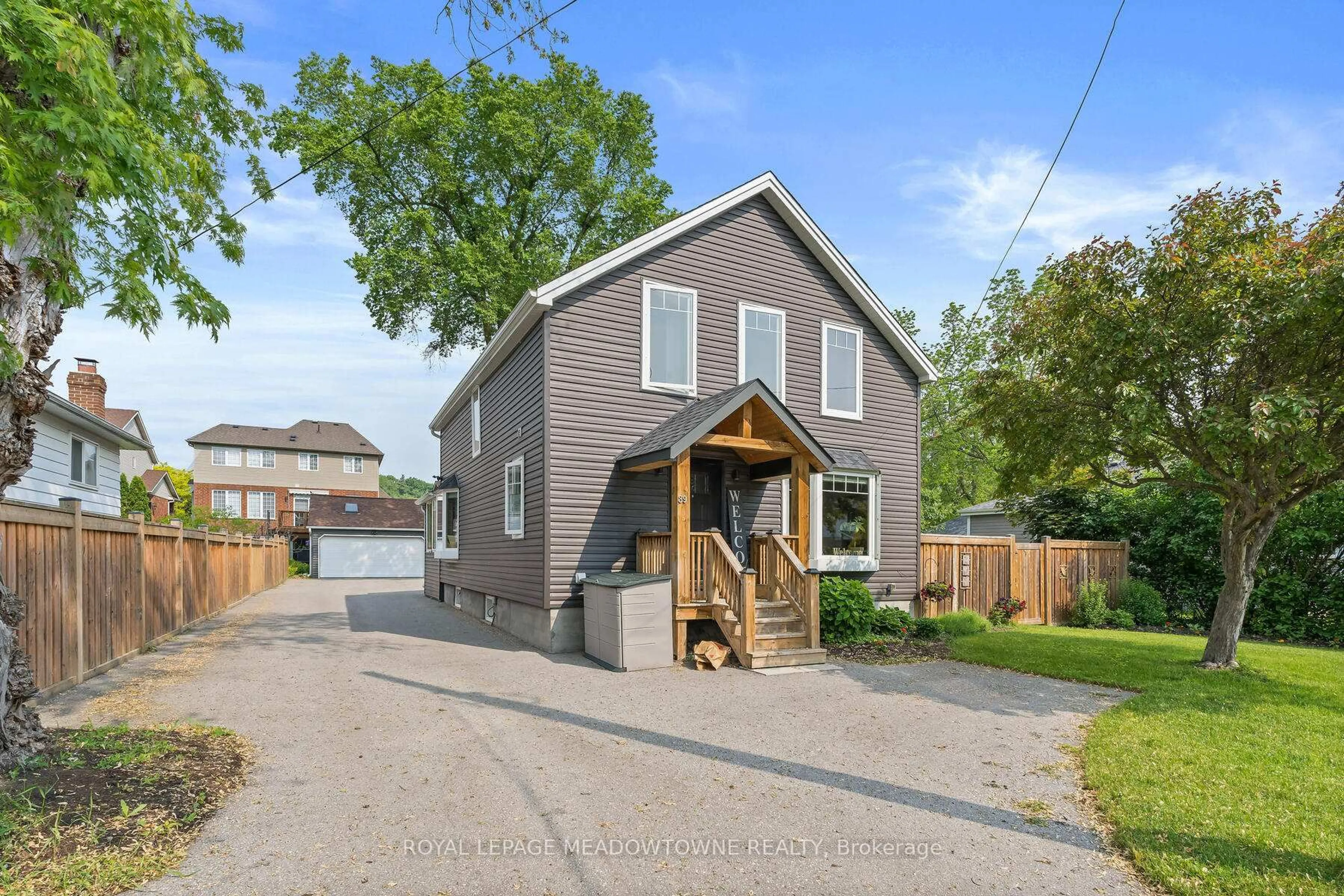 Unknown for 89 John St, Halton Hills Ontario L7G 2J9