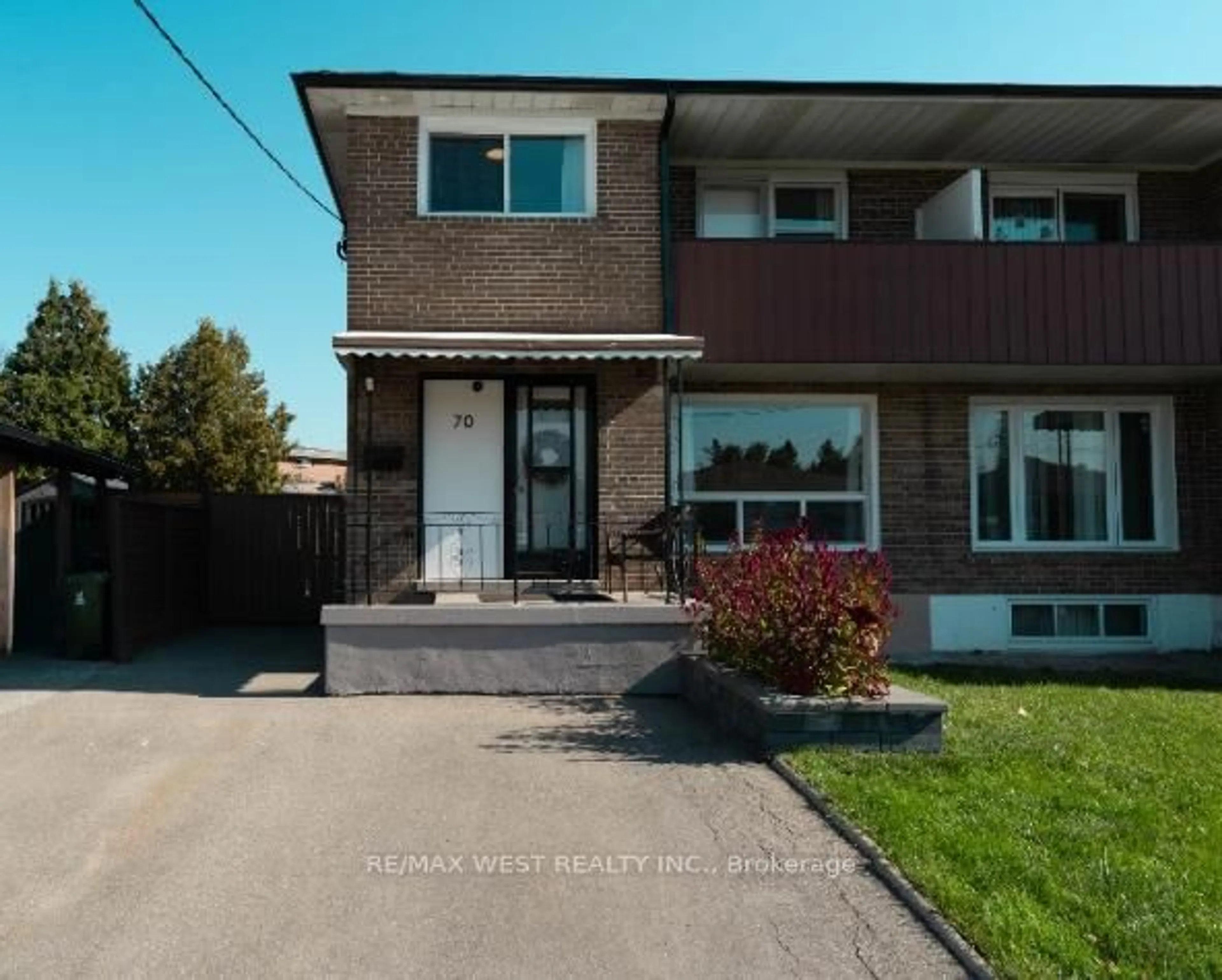 Unknown for 70 Wheatsheaf Cres, Toronto Ontario M3N 1P6