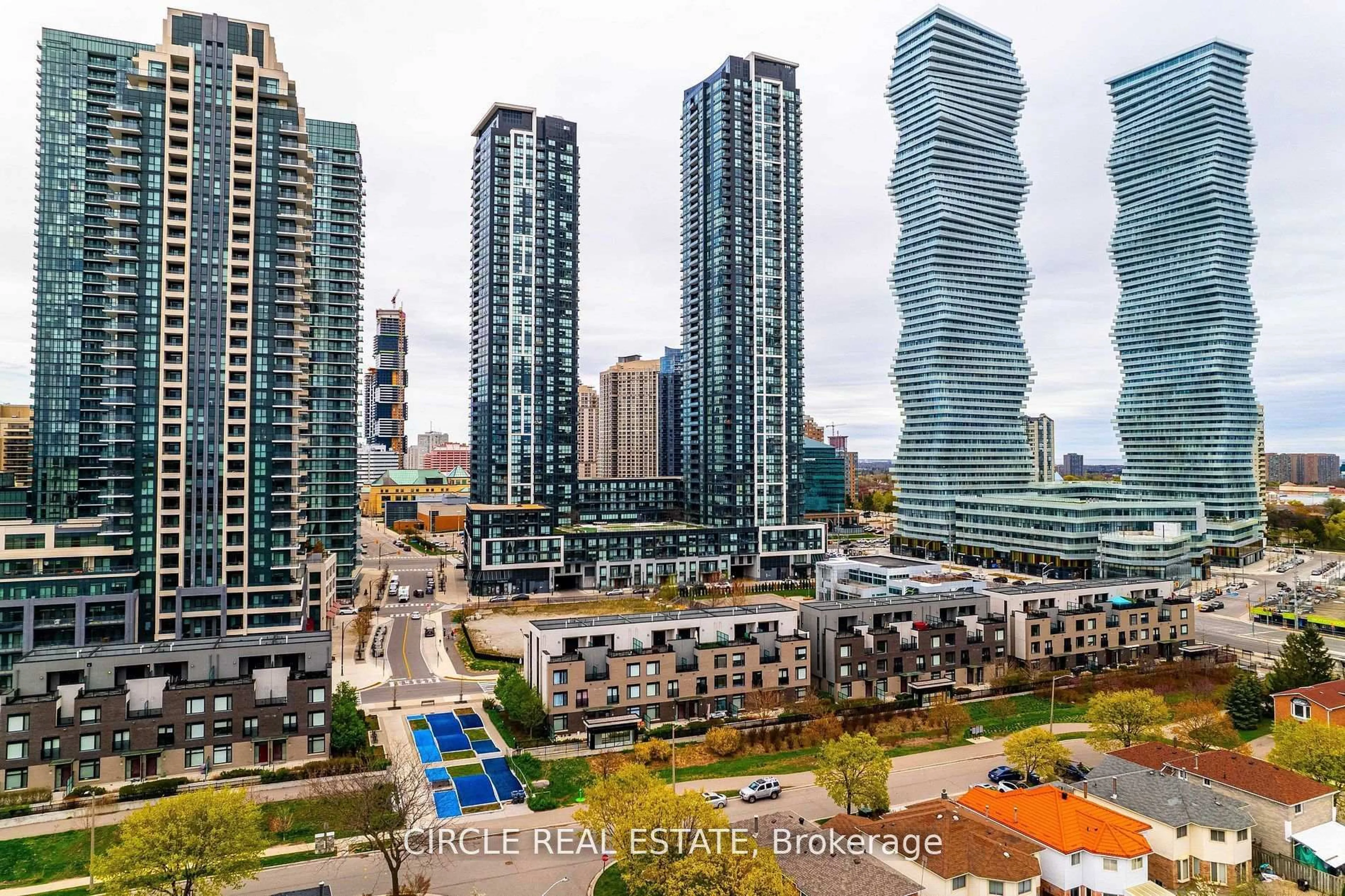 A pic from outside/outdoor area/front of a property/back of a property/a pic from drone, city buildings view from balcony for 4011 Brickstone Mews Rd #PH04, Mississauga Ontario L5B 0J7