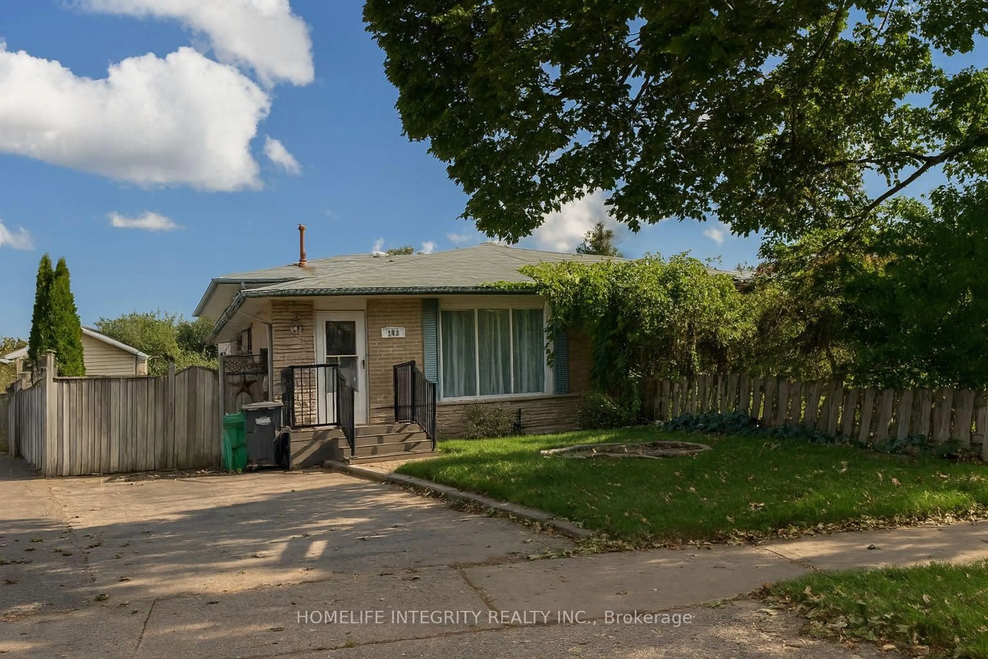 Unknown for 163 Archdekin Dr, Brampton Ontario L6V 1Y8