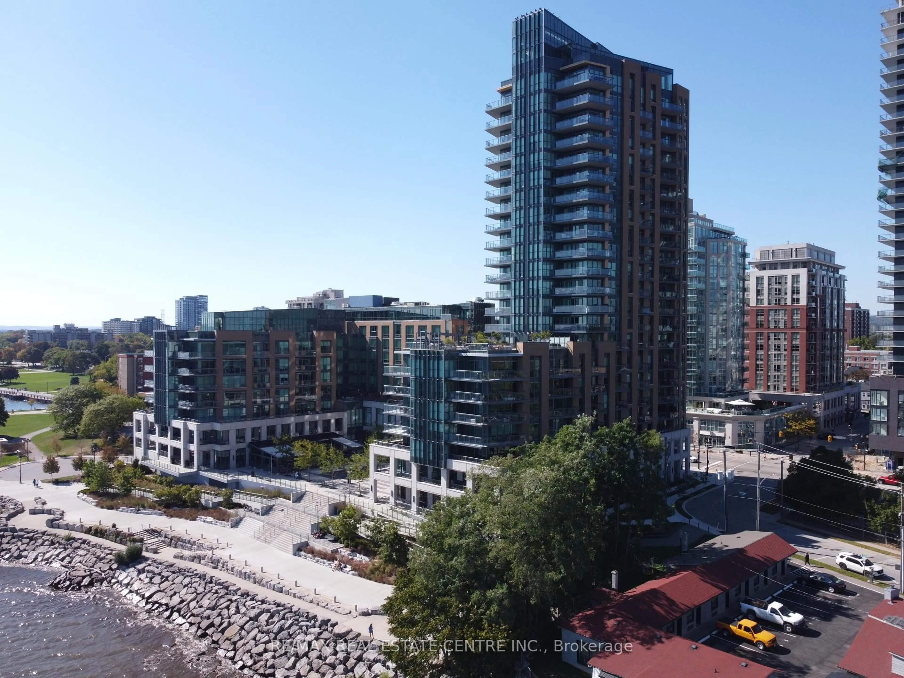 A pic from outside/outdoor area/front of a property/back of a property/a pic from drone, city buildings view from balcony for 2060 Lakeshore Rd #405, Burlington Ontario L7R 0G2
